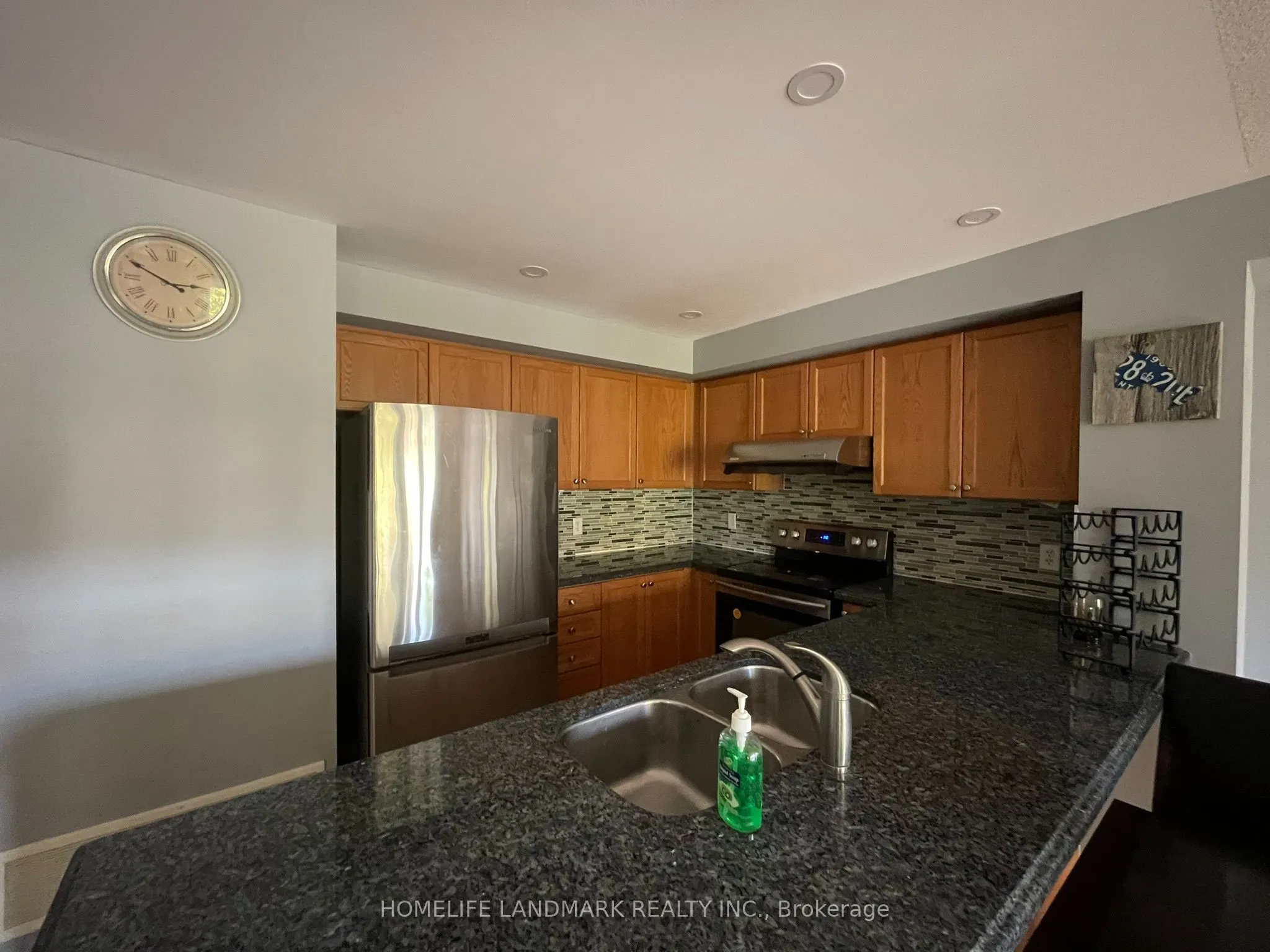 3375 Thomas Street #10