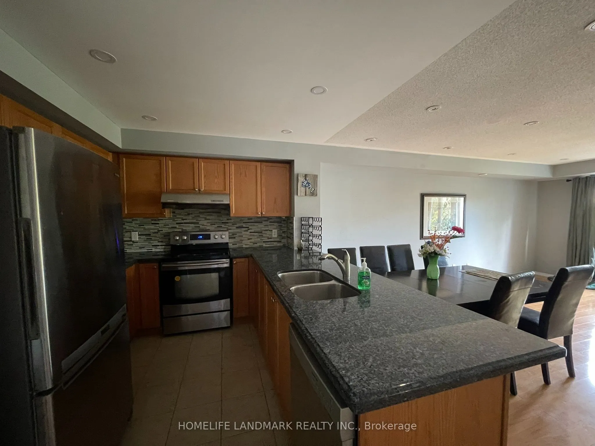 3375 Thomas Street #10