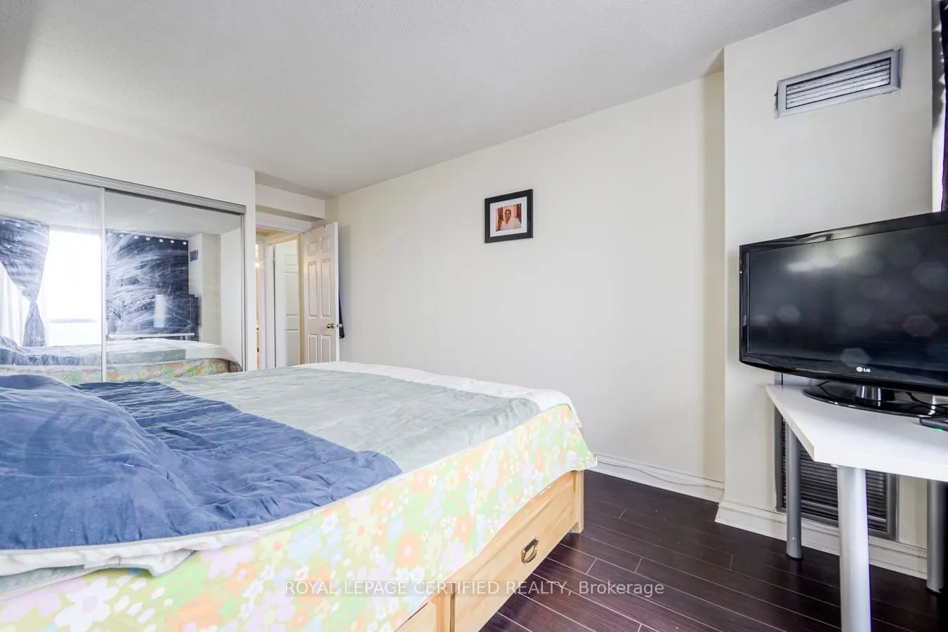 22 Hanover Road #2107