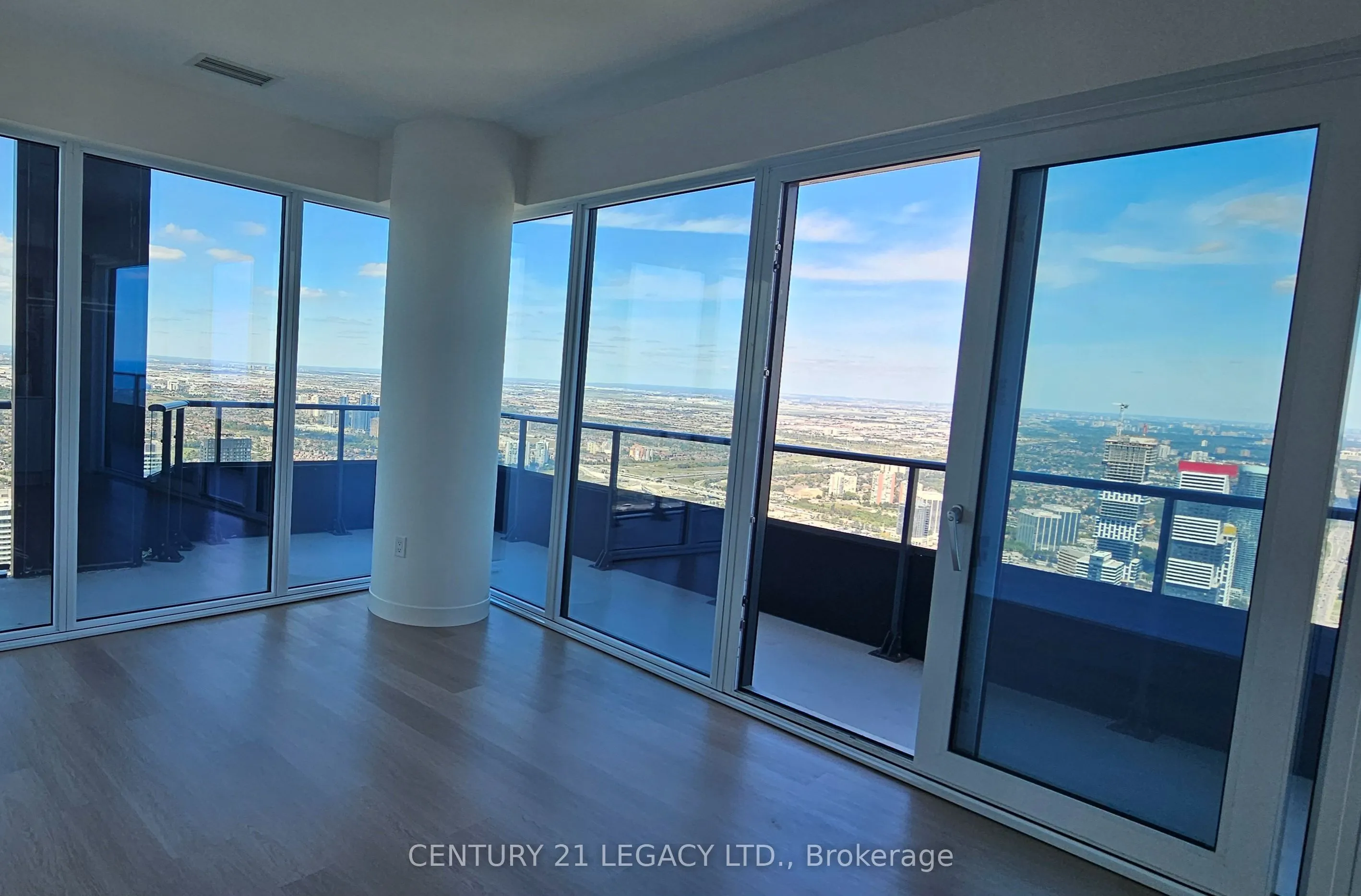 448 Burnhamthorpe Road W #7505