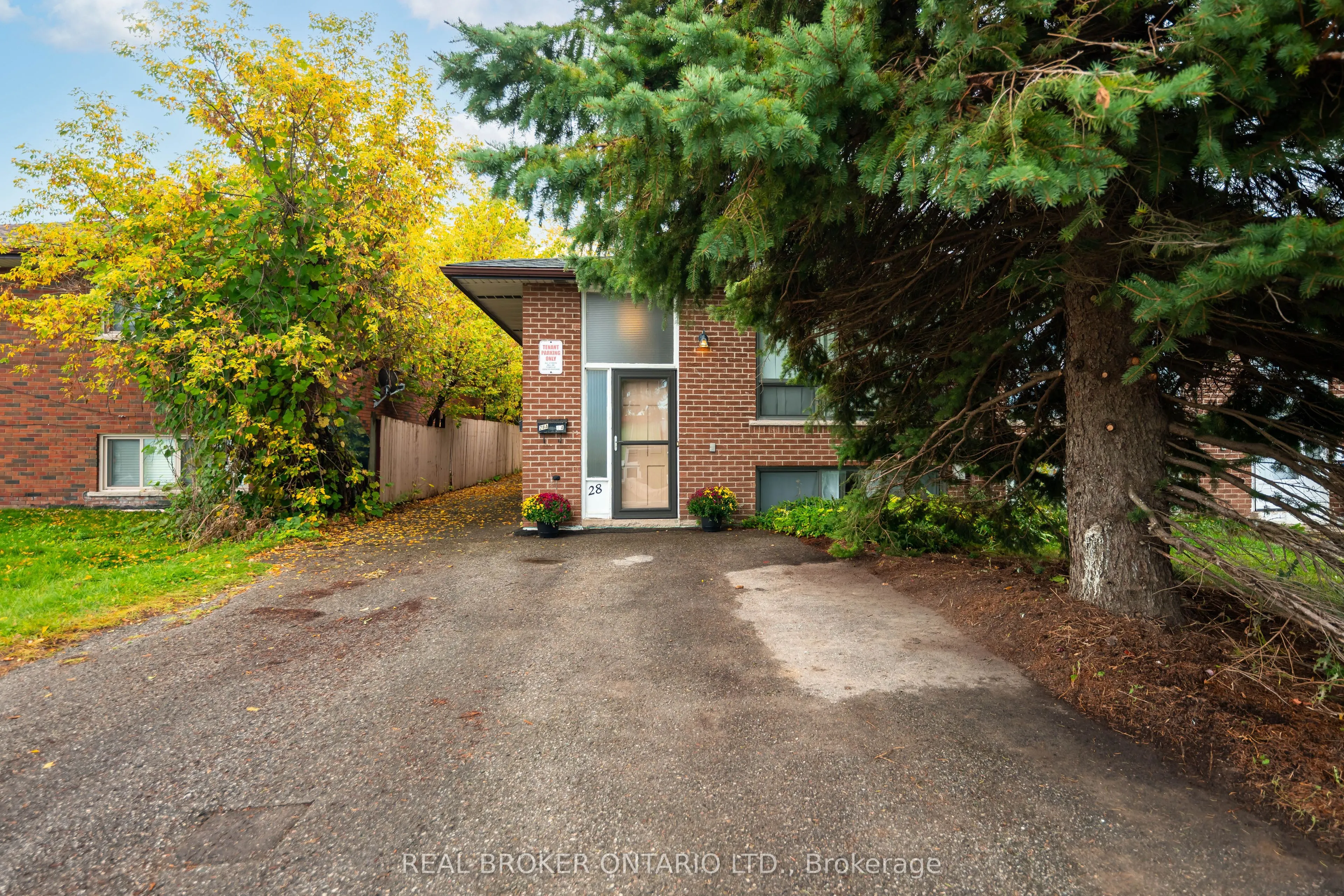 28 Hillside Drive