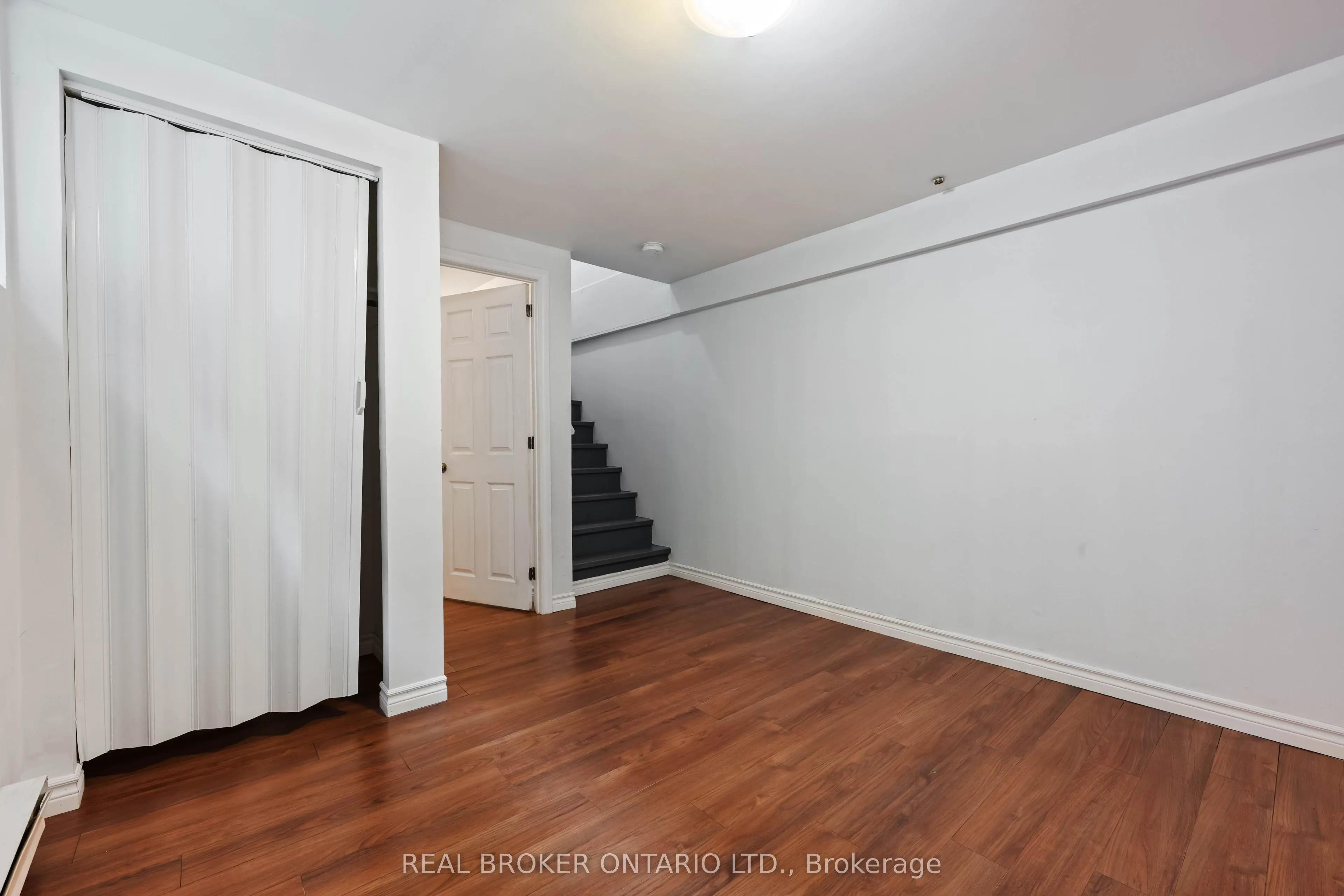 28 Hillside Drive