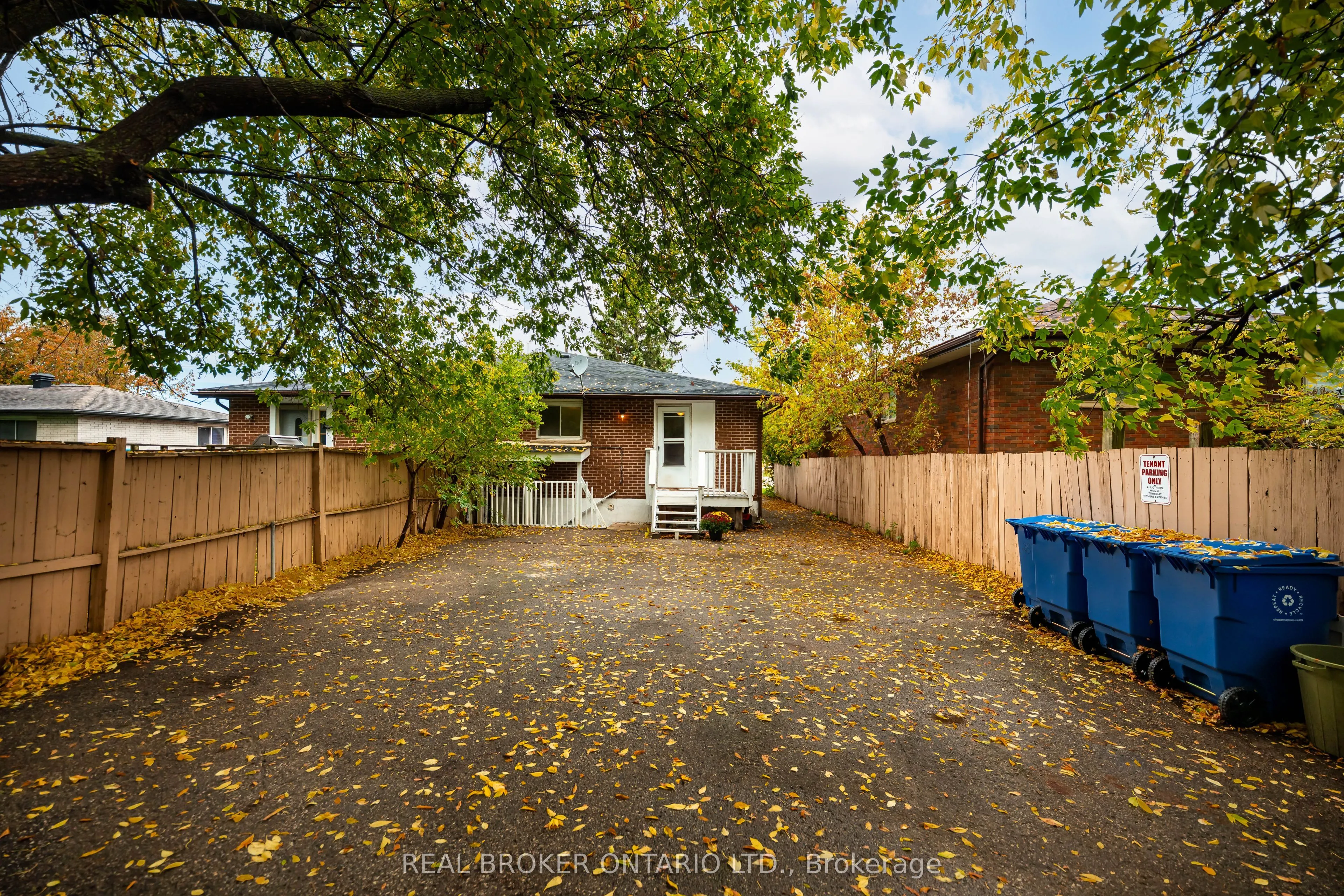 28 Hillside Drive
