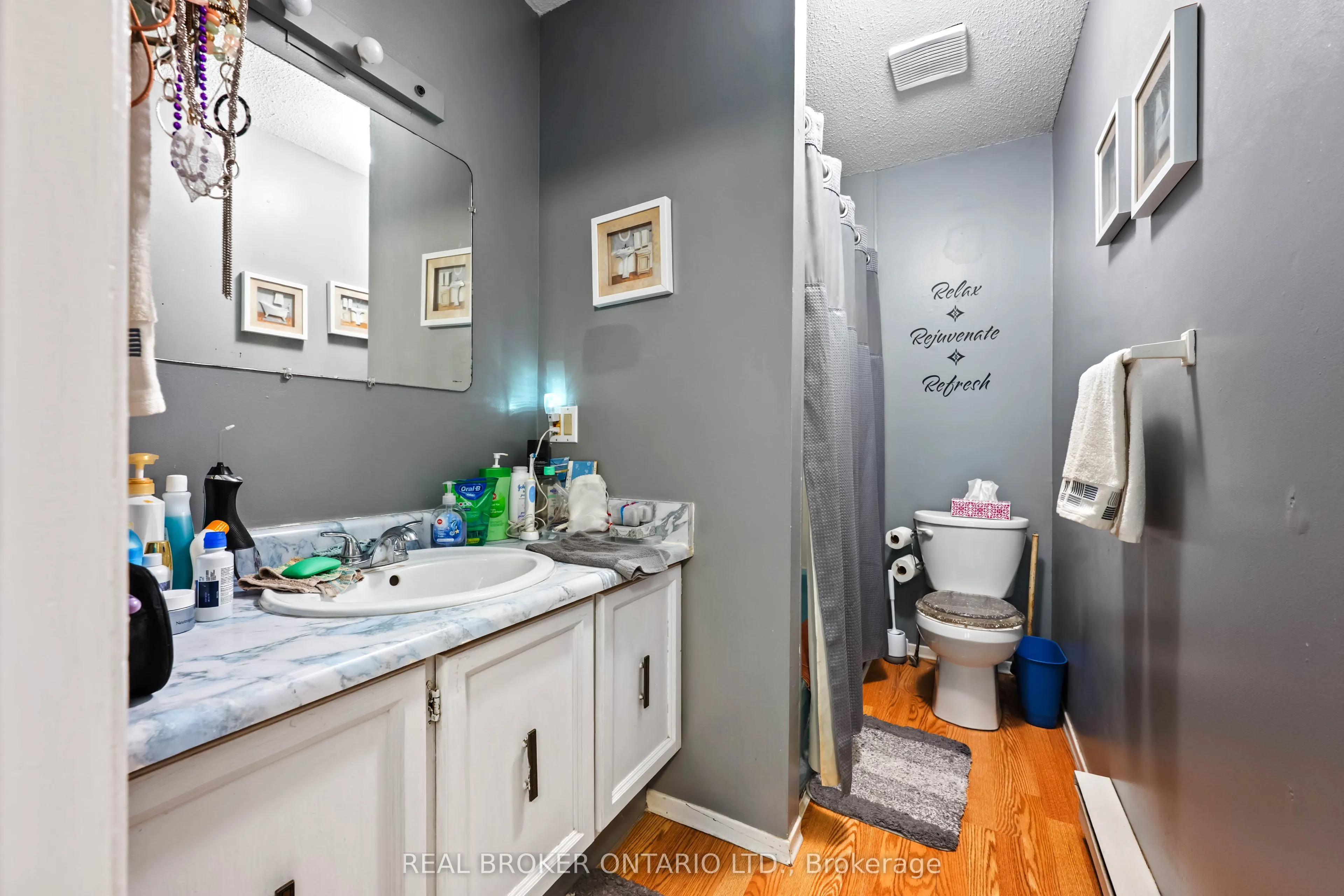 28 Hillside Drive