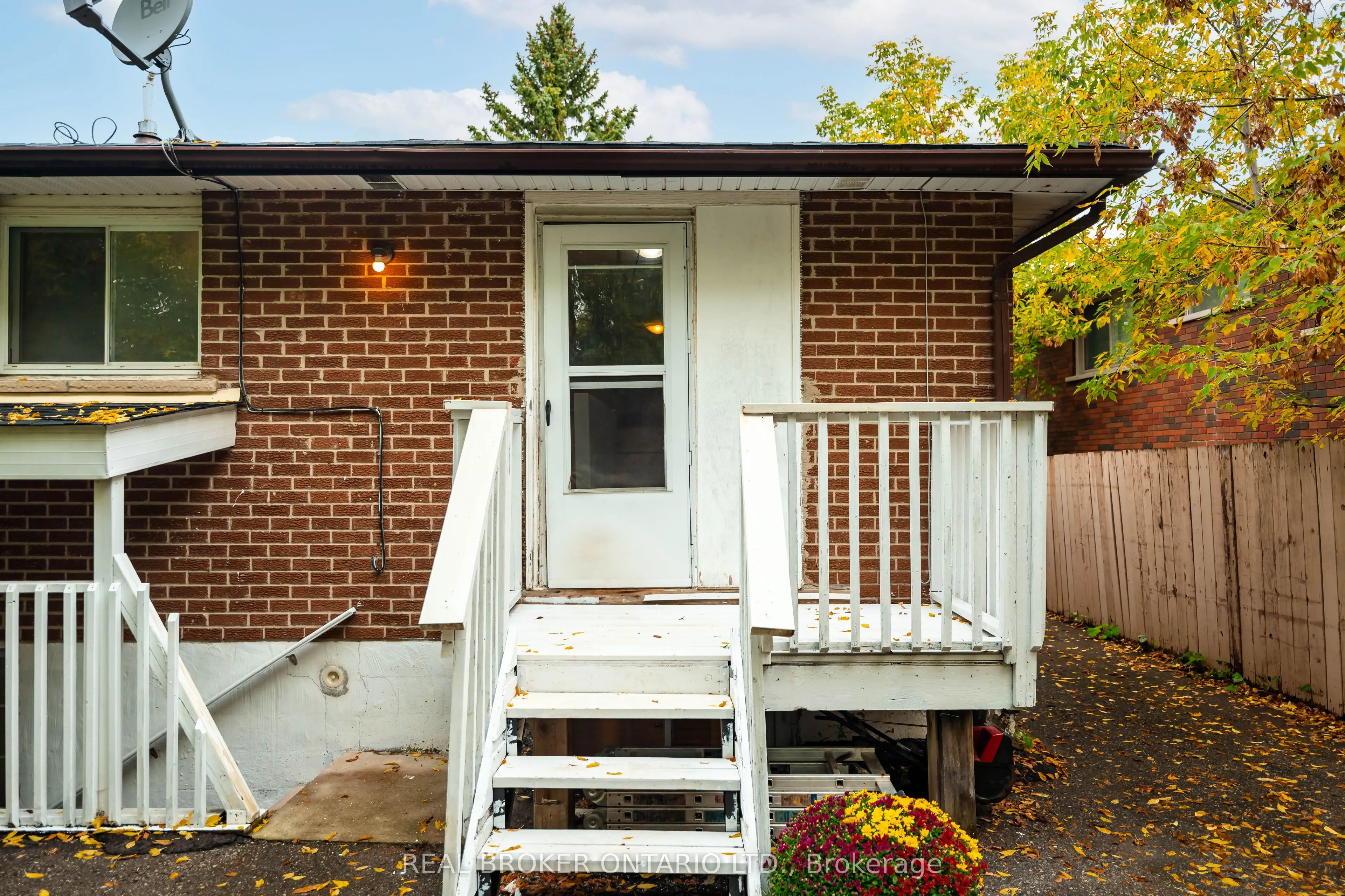 28 Hillside Drive