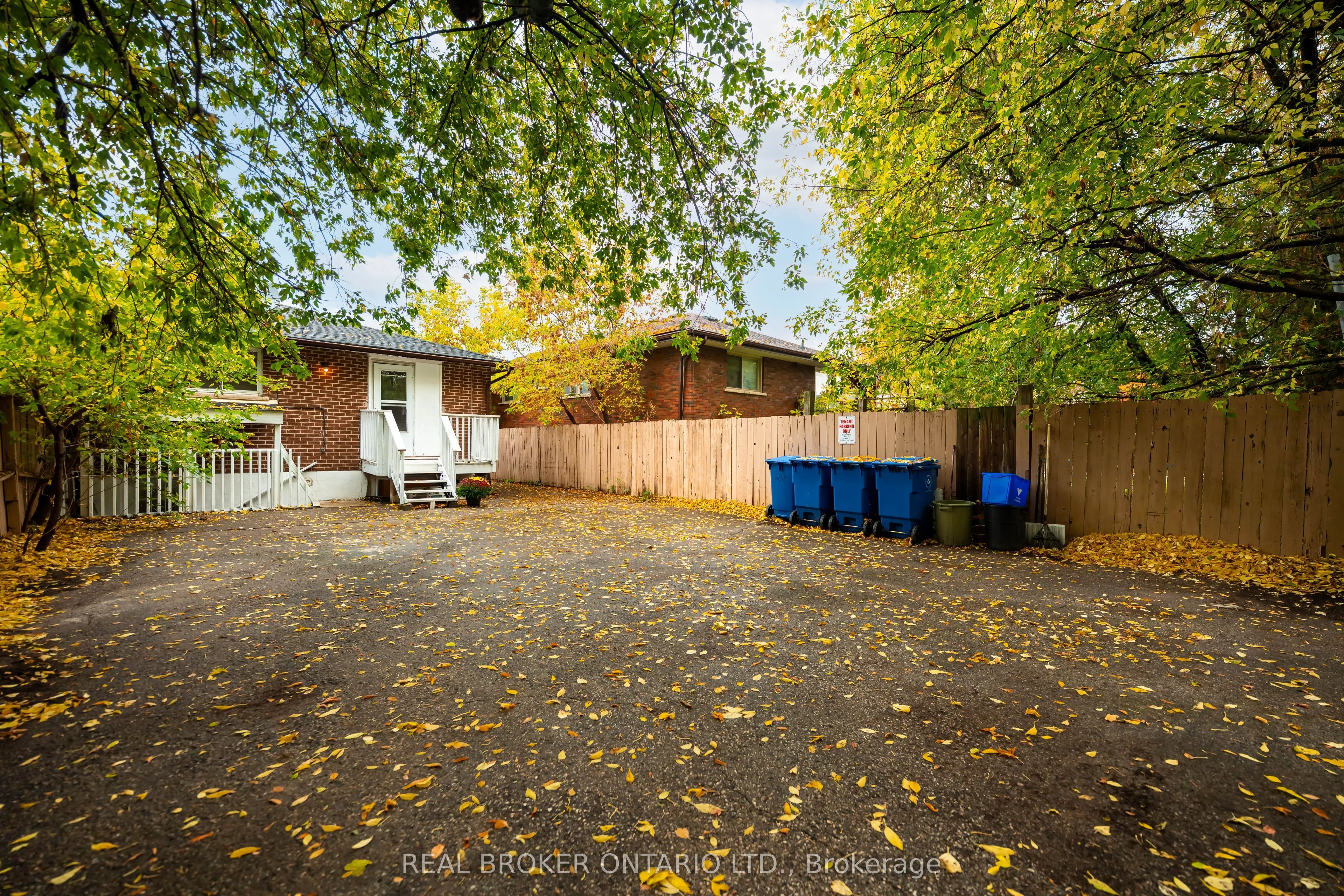 28 Hillside Drive