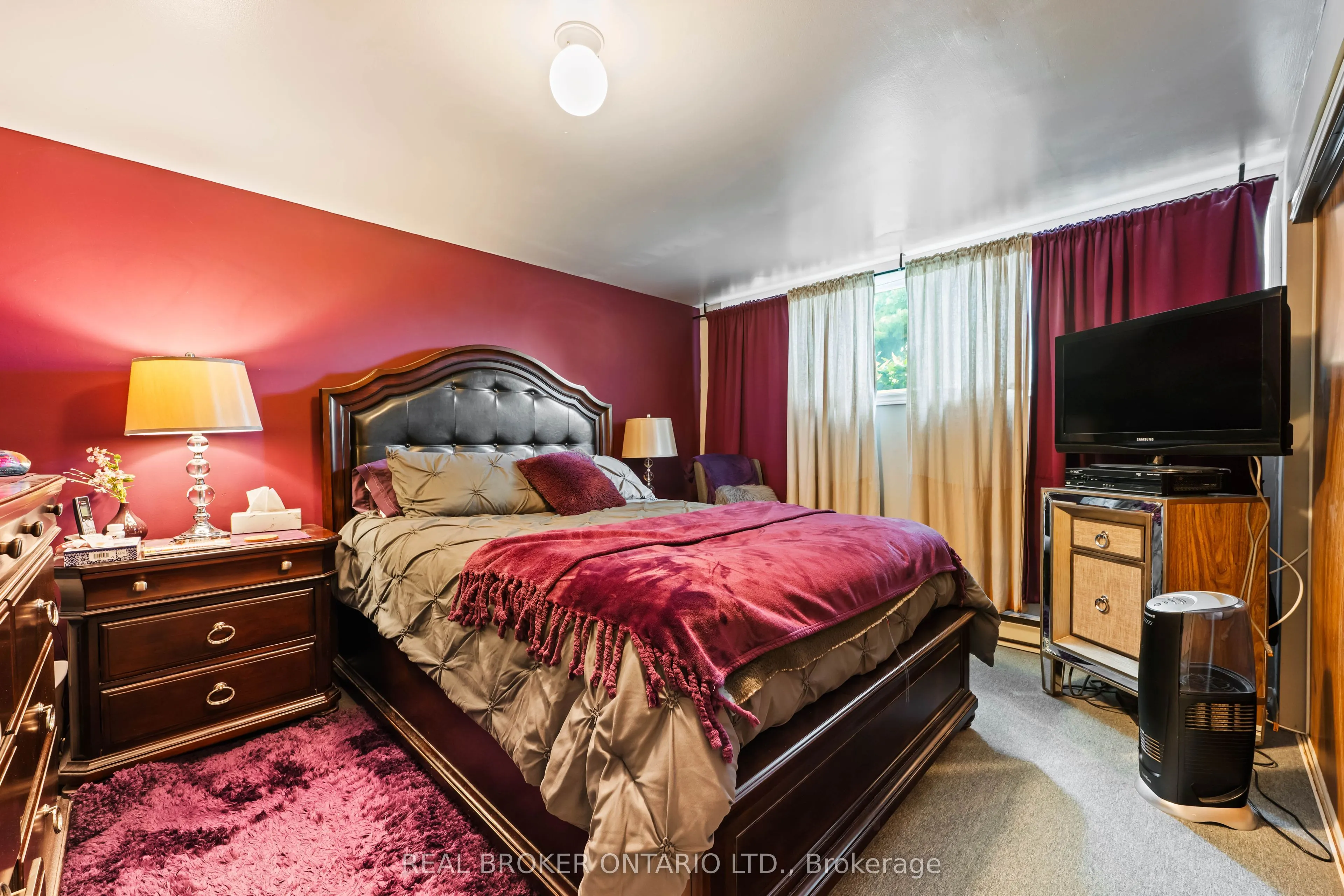 28 Hillside Drive
