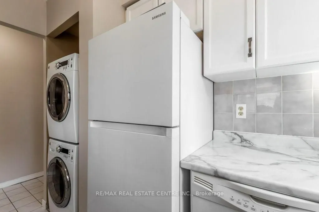 1270 Maple Crossing Blvd Boulevard #502