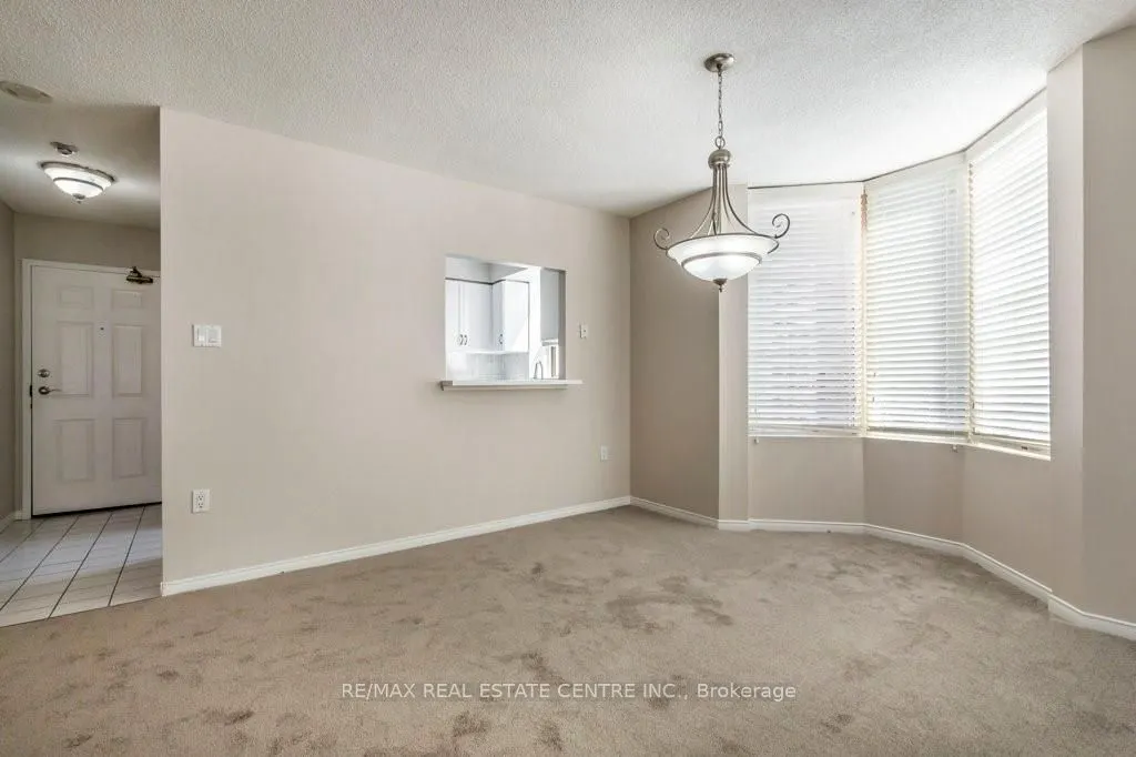 1270 Maple Crossing Blvd Boulevard #502