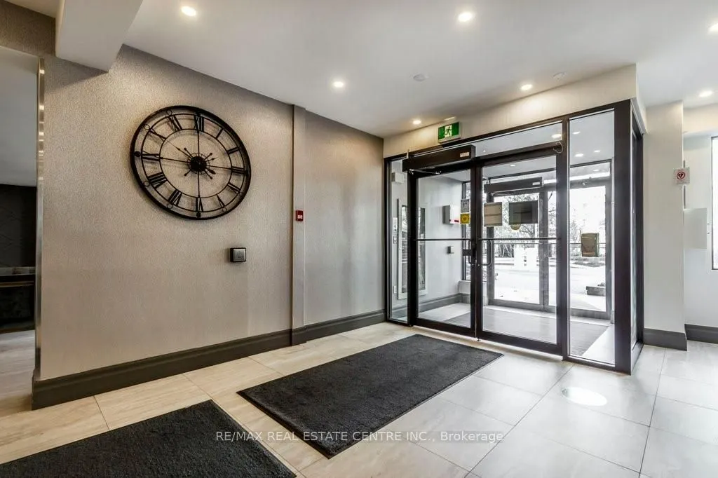1270 Maple Crossing Blvd Boulevard #502