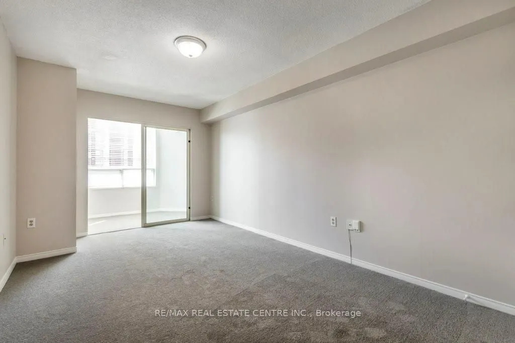 1270 Maple Crossing Blvd Boulevard #502
