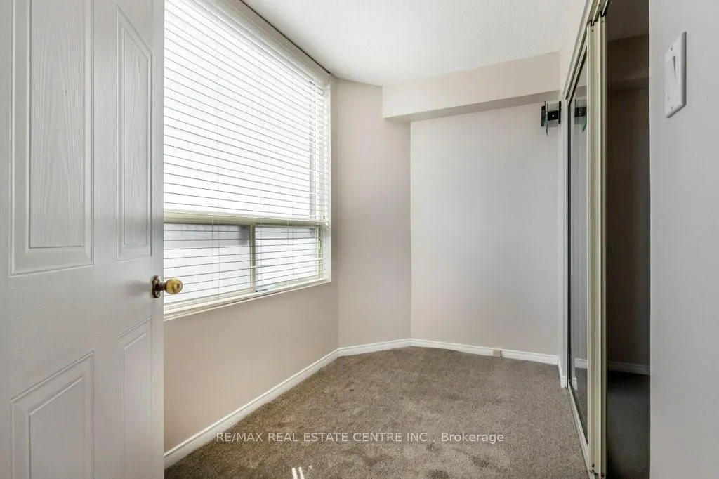 1270 Maple Crossing Blvd Boulevard #502