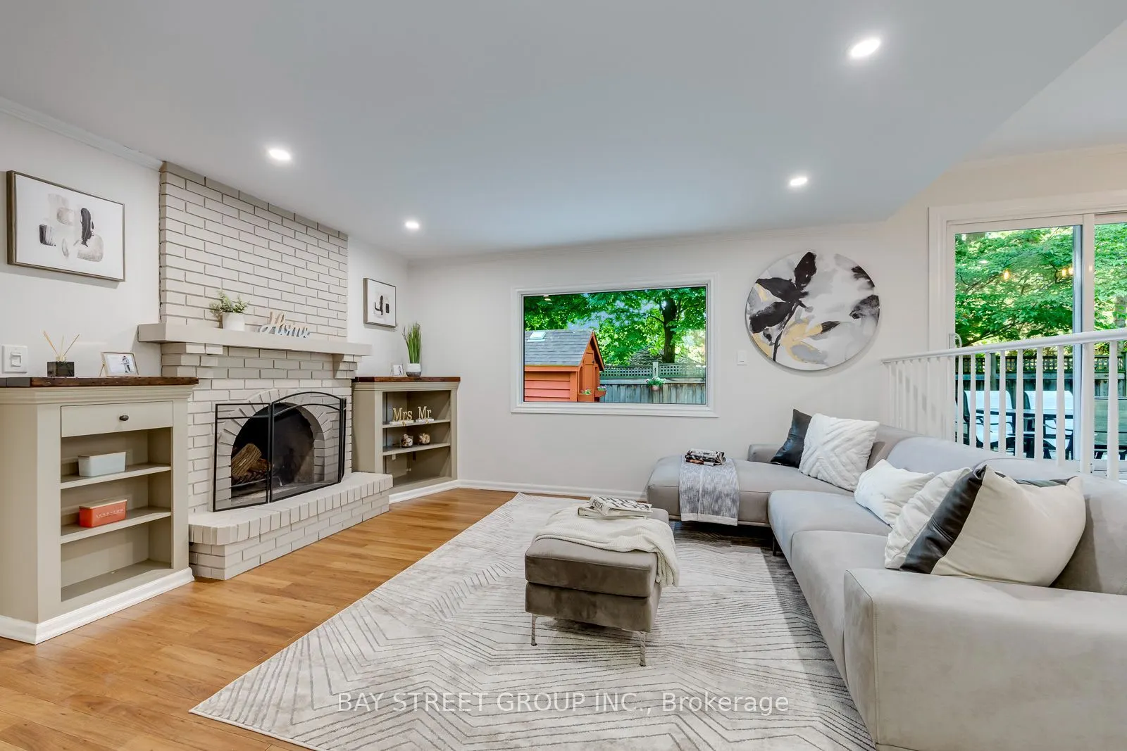 2234 Bennington Gate