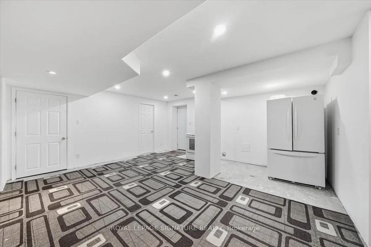 7010 Gooderham Estate Boulevard