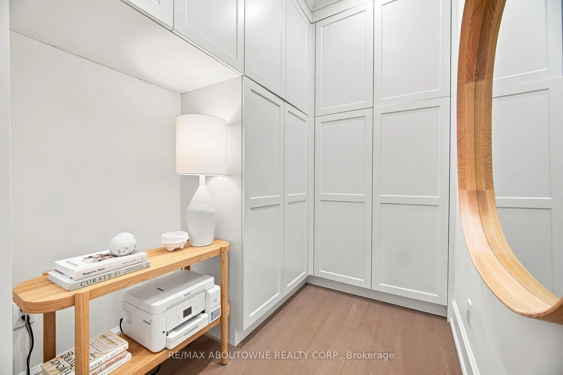 1441 ELGIN Street #106