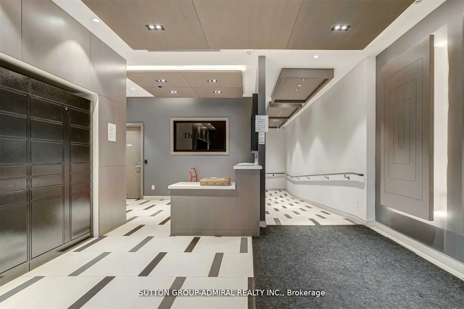430 Roncesvalles Avenue #207