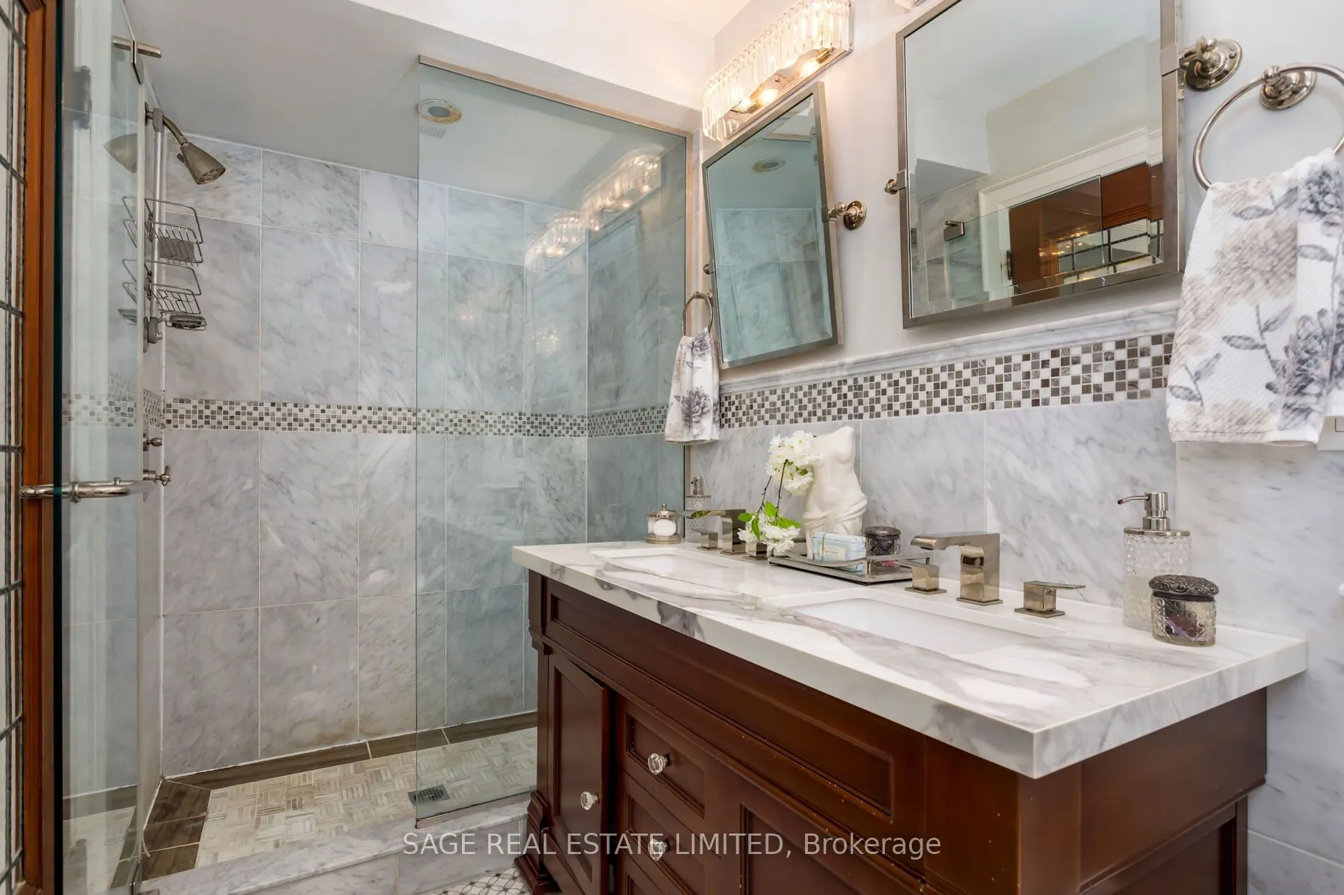 124 Brentwood Road N