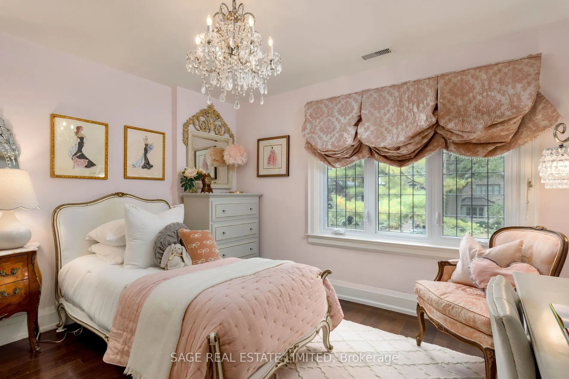 124 Brentwood Road N