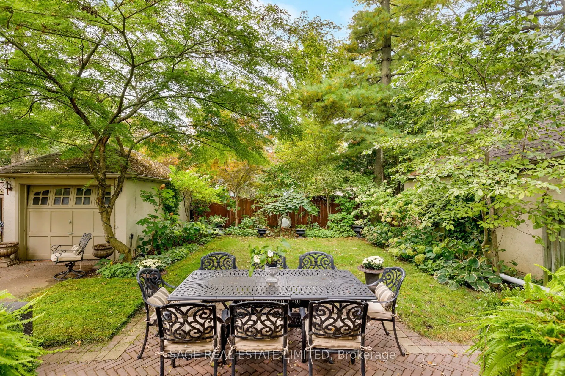 124 Brentwood Road N