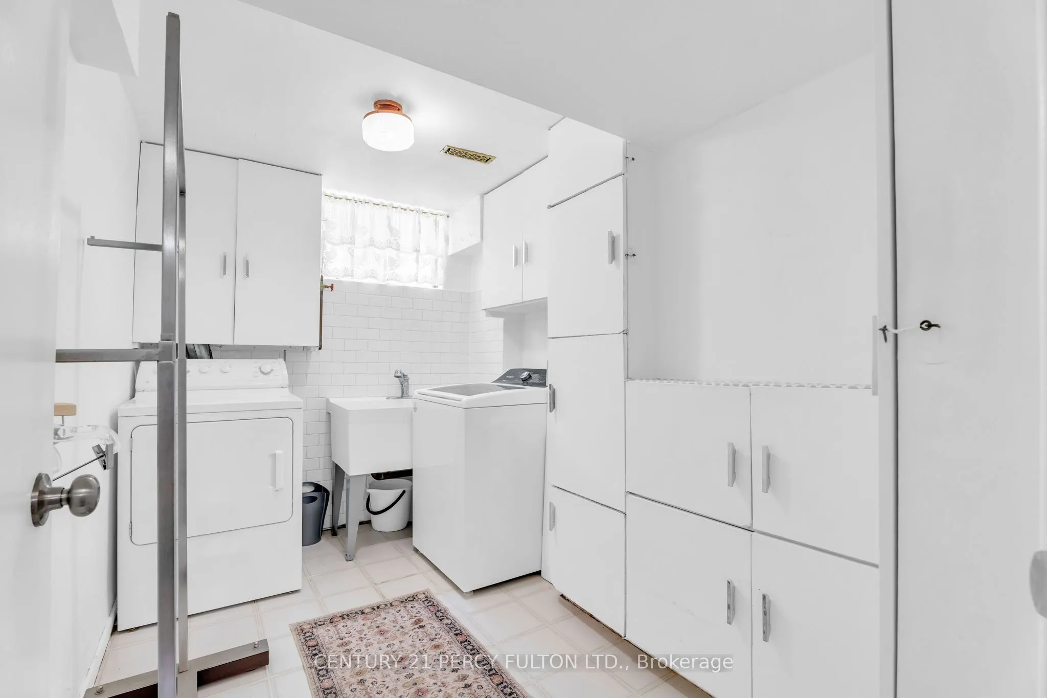 3500 Silverplains Drive
