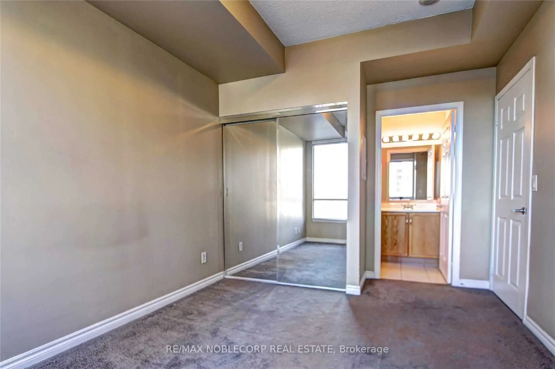 388 Prince Of Wales Drive #308