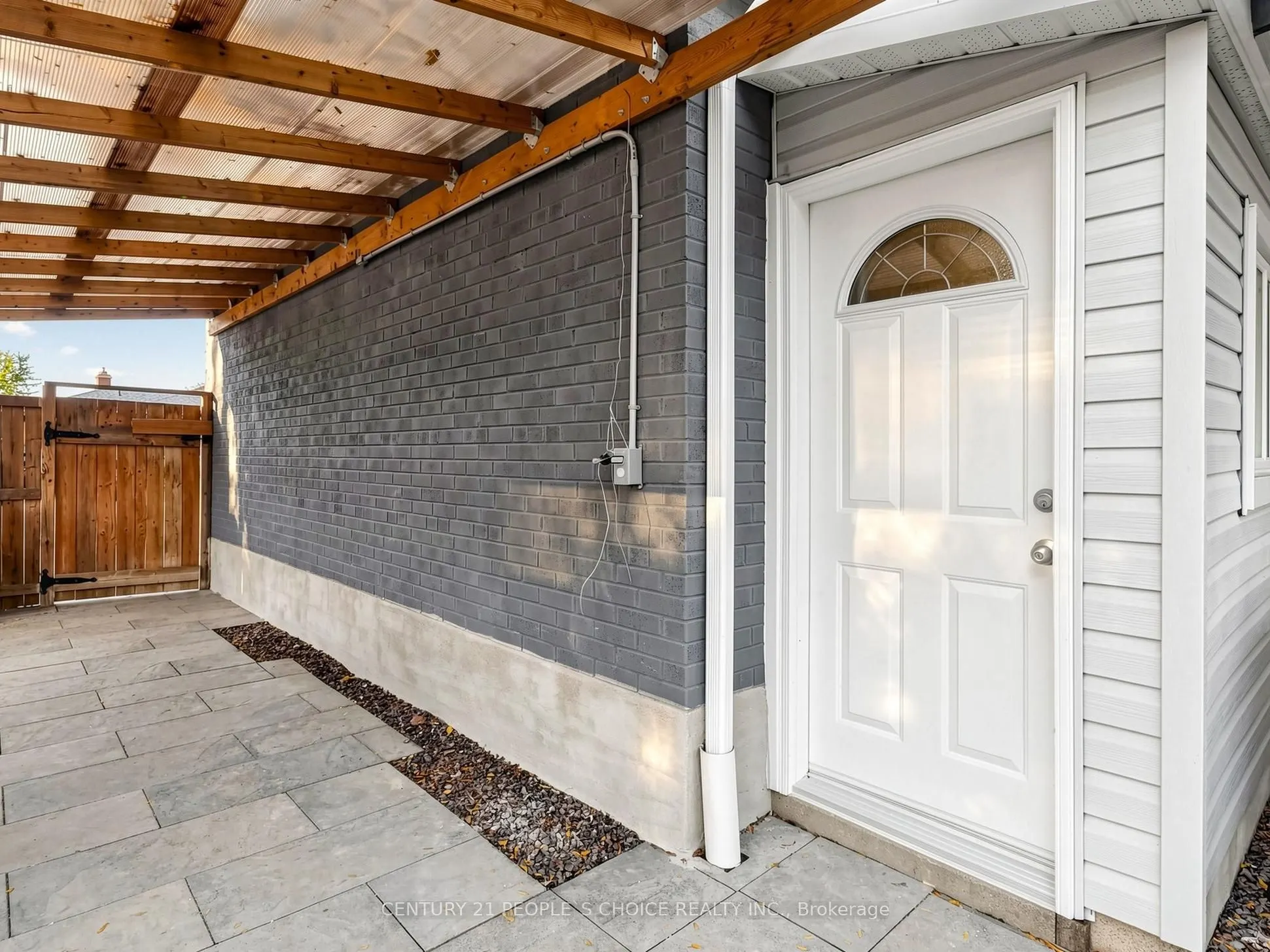 27 Matlock Avenue