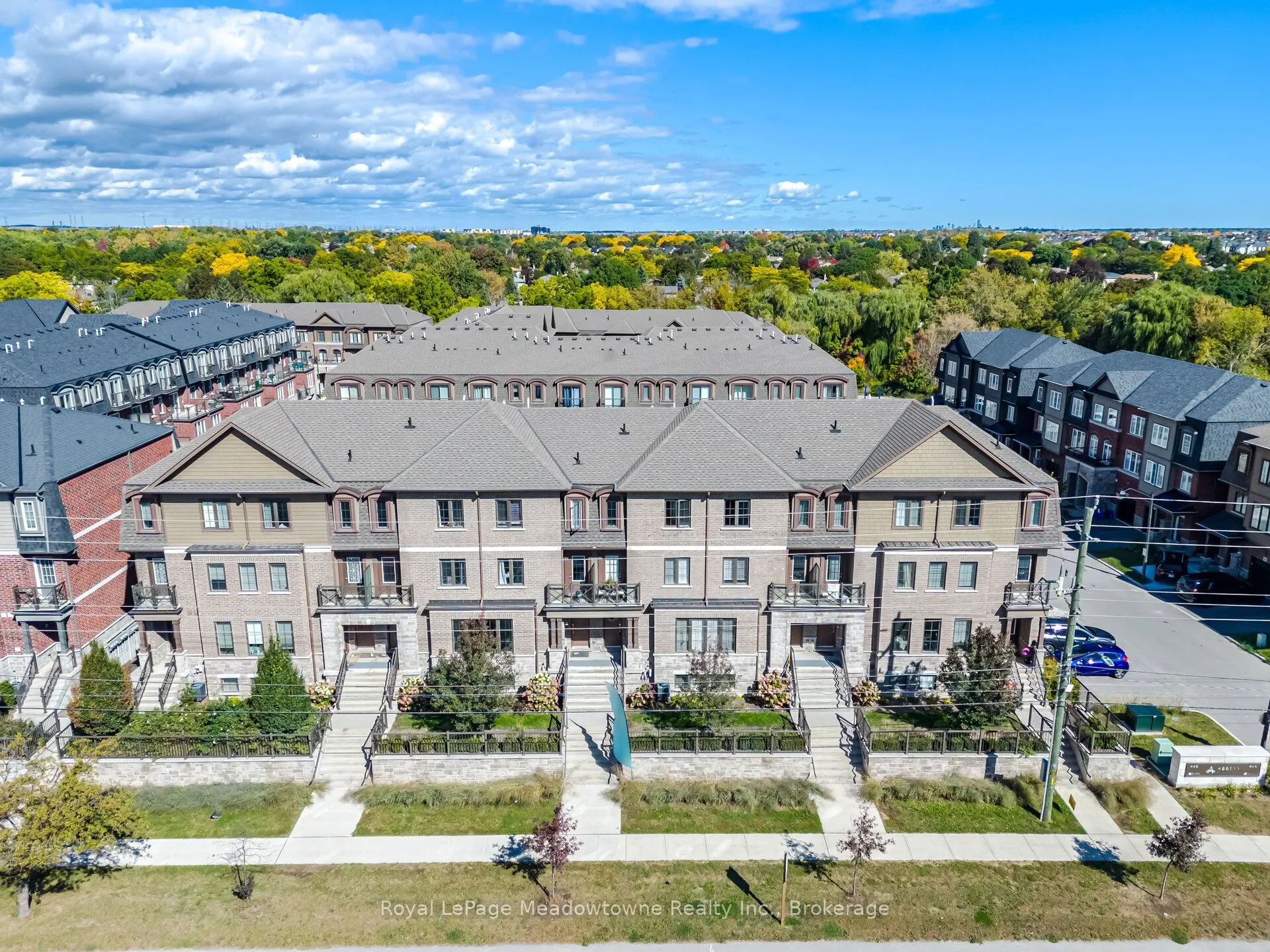445 Ontario Street S #55