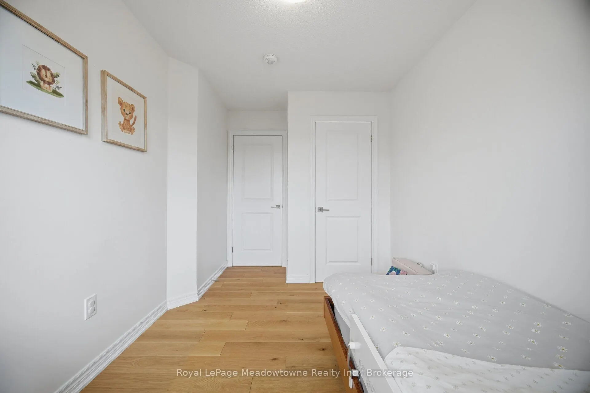 445 Ontario Street S #55