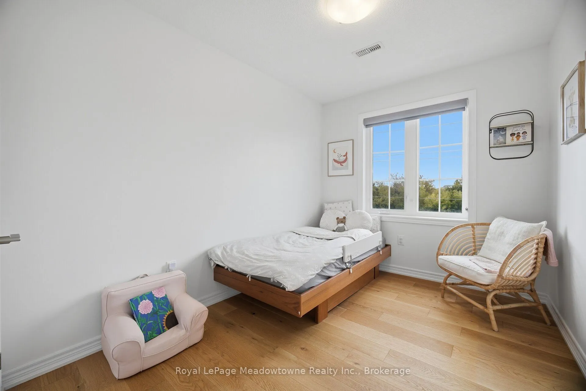 445 Ontario Street S #55