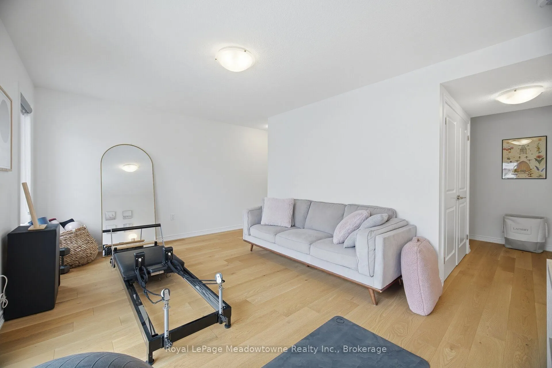 445 Ontario Street S #55