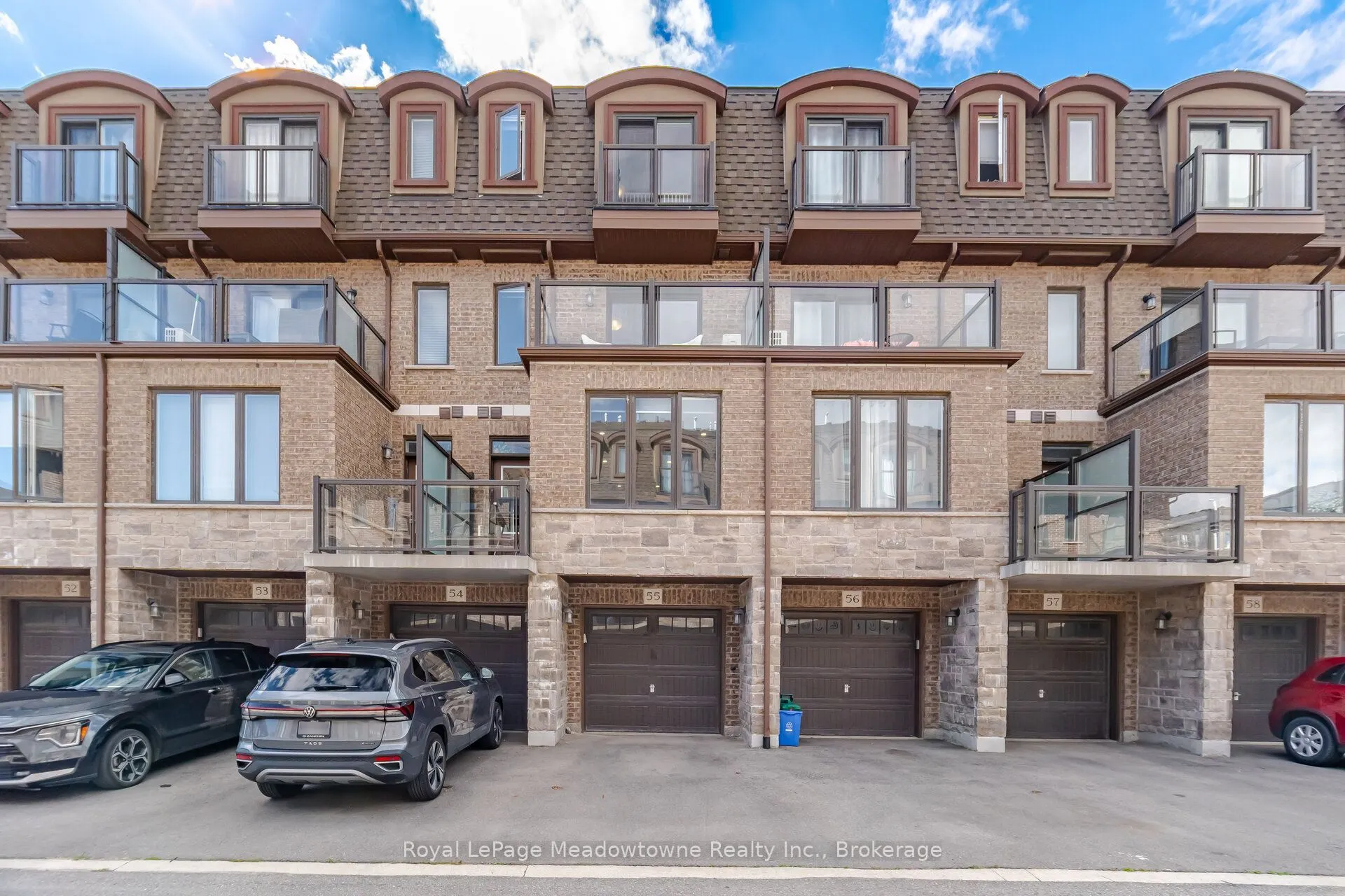 445 Ontario Street S #55