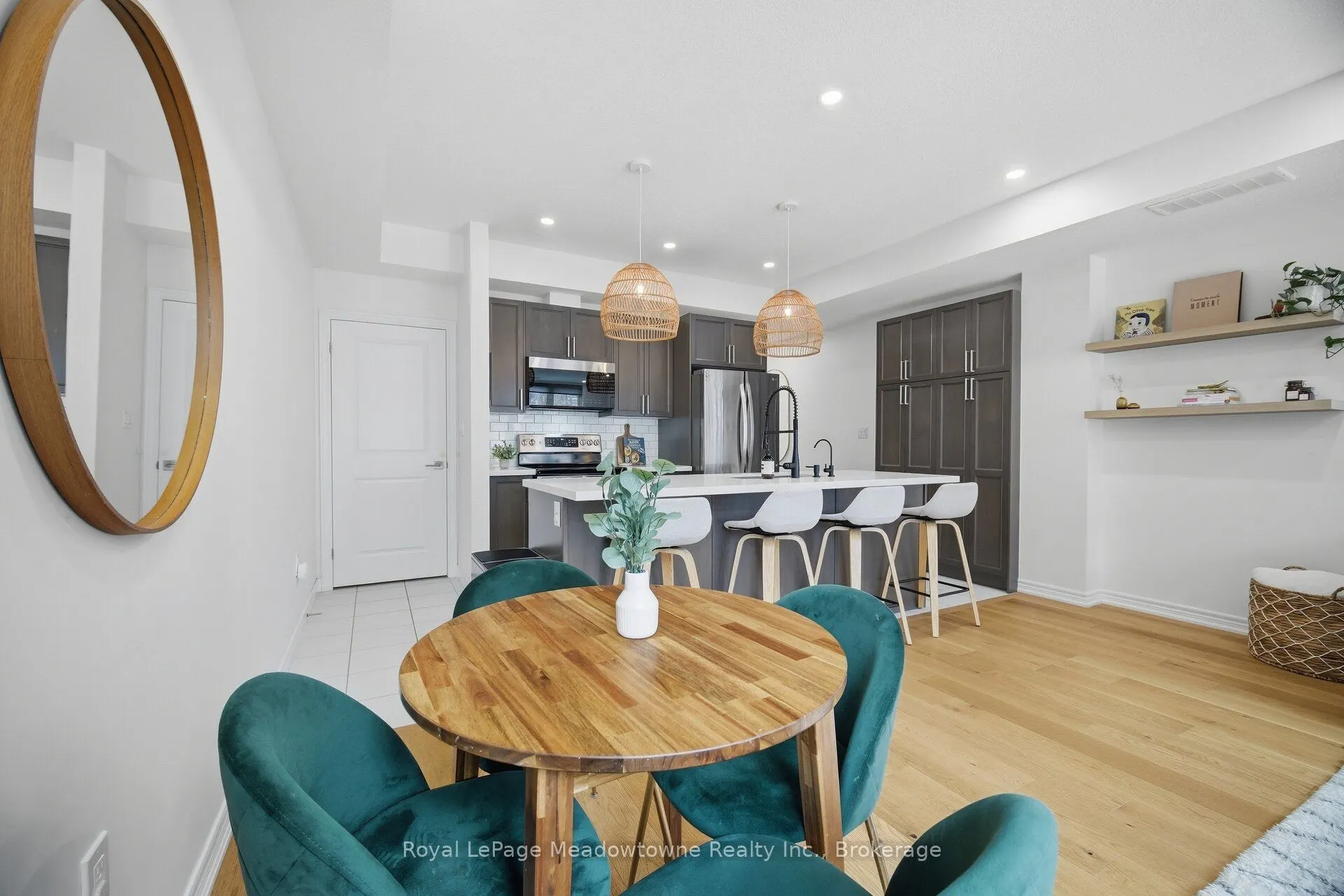 445 Ontario Street S #55