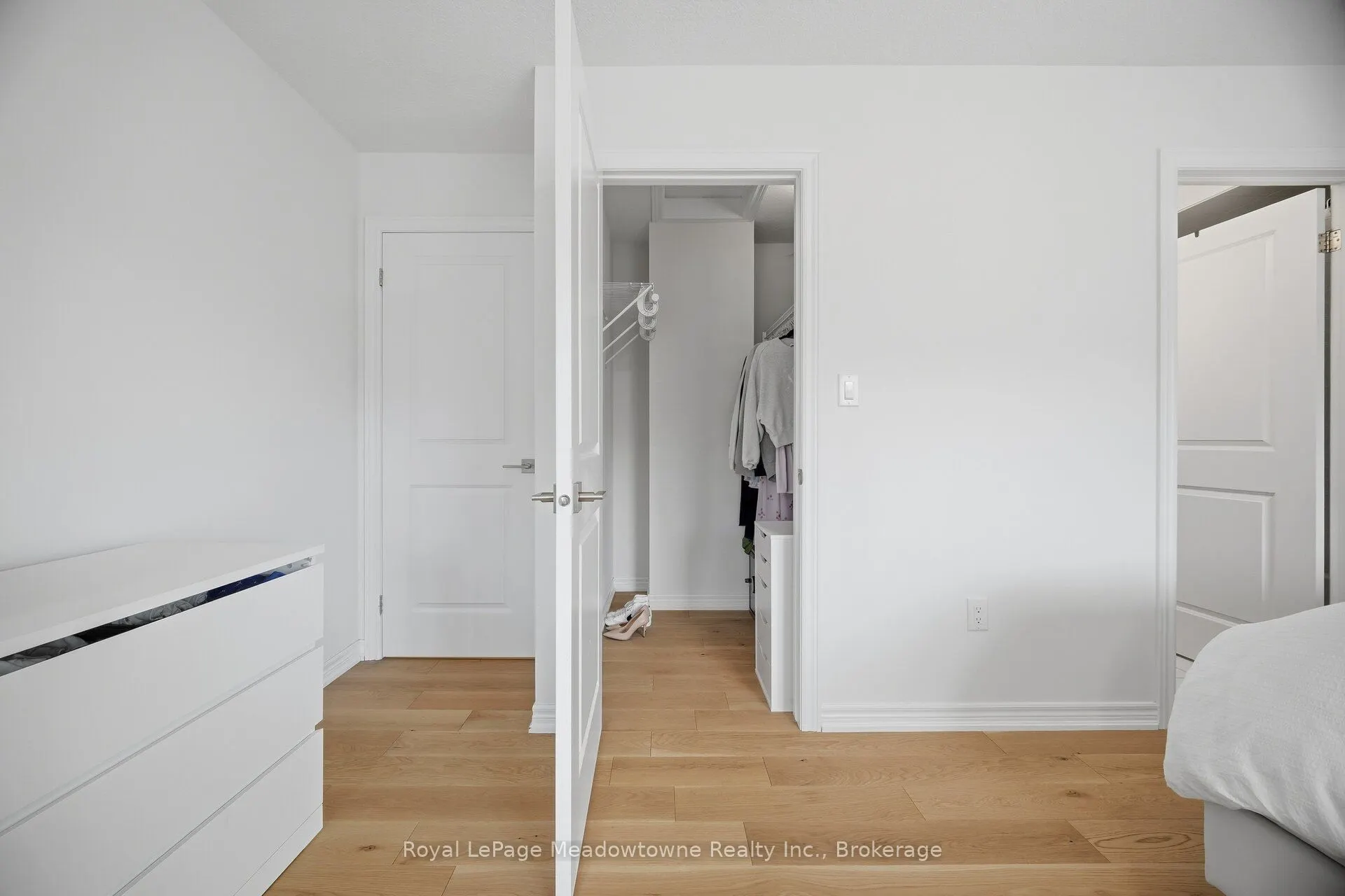 445 Ontario Street S #55