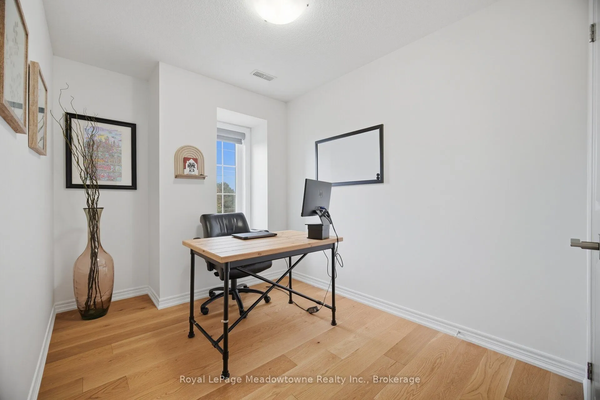 445 Ontario Street S #55