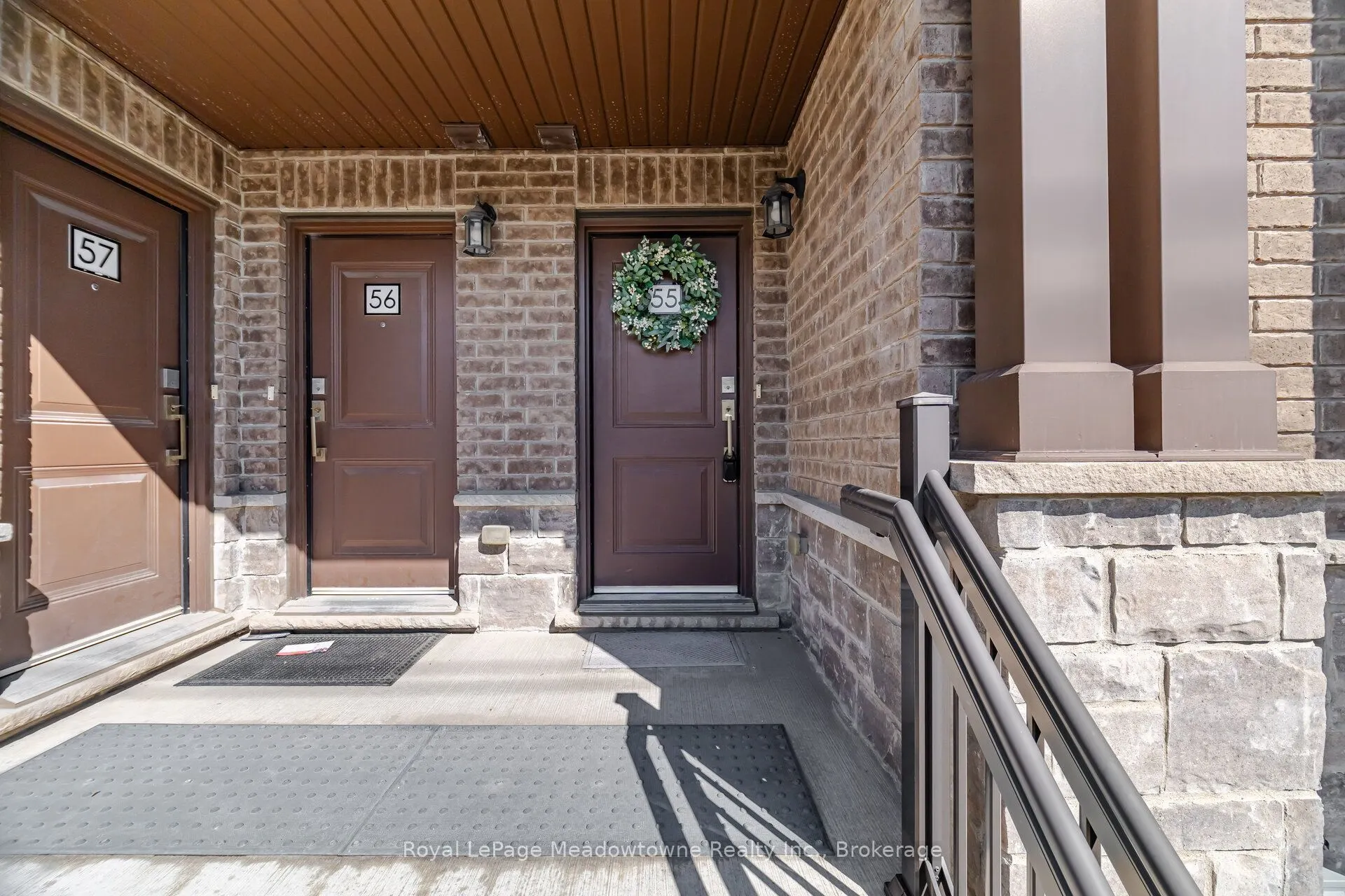 445 Ontario Street S #55