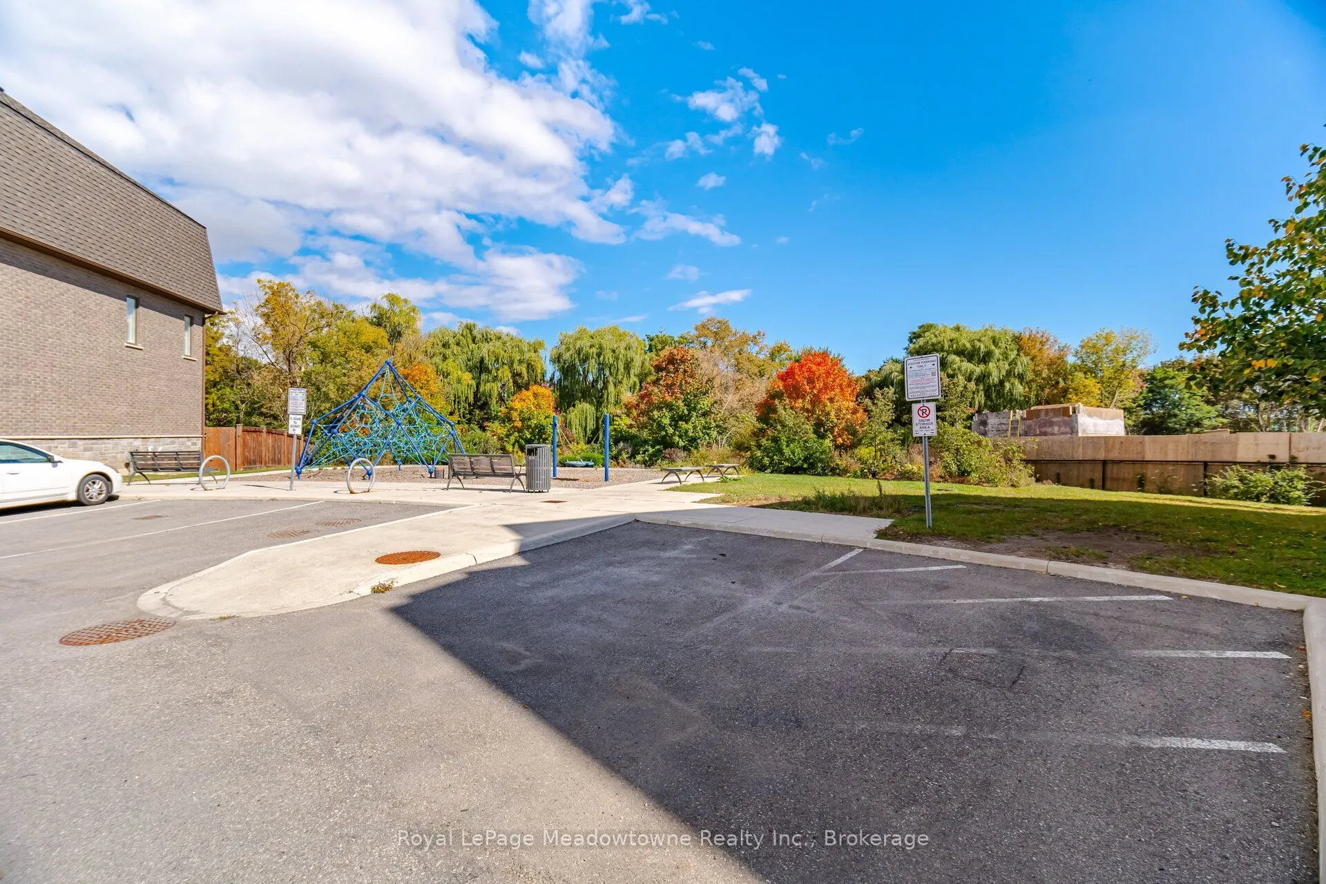 445 Ontario Street S #55