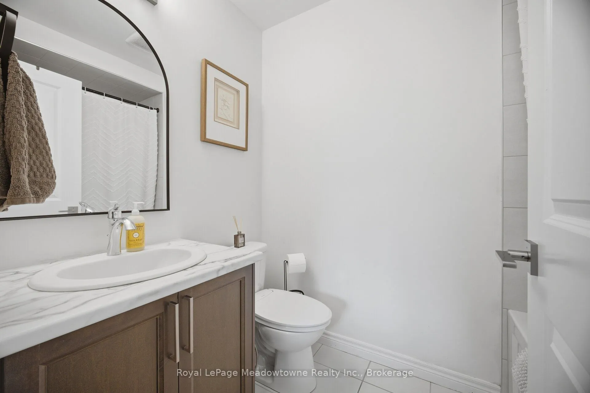 445 Ontario Street S #55