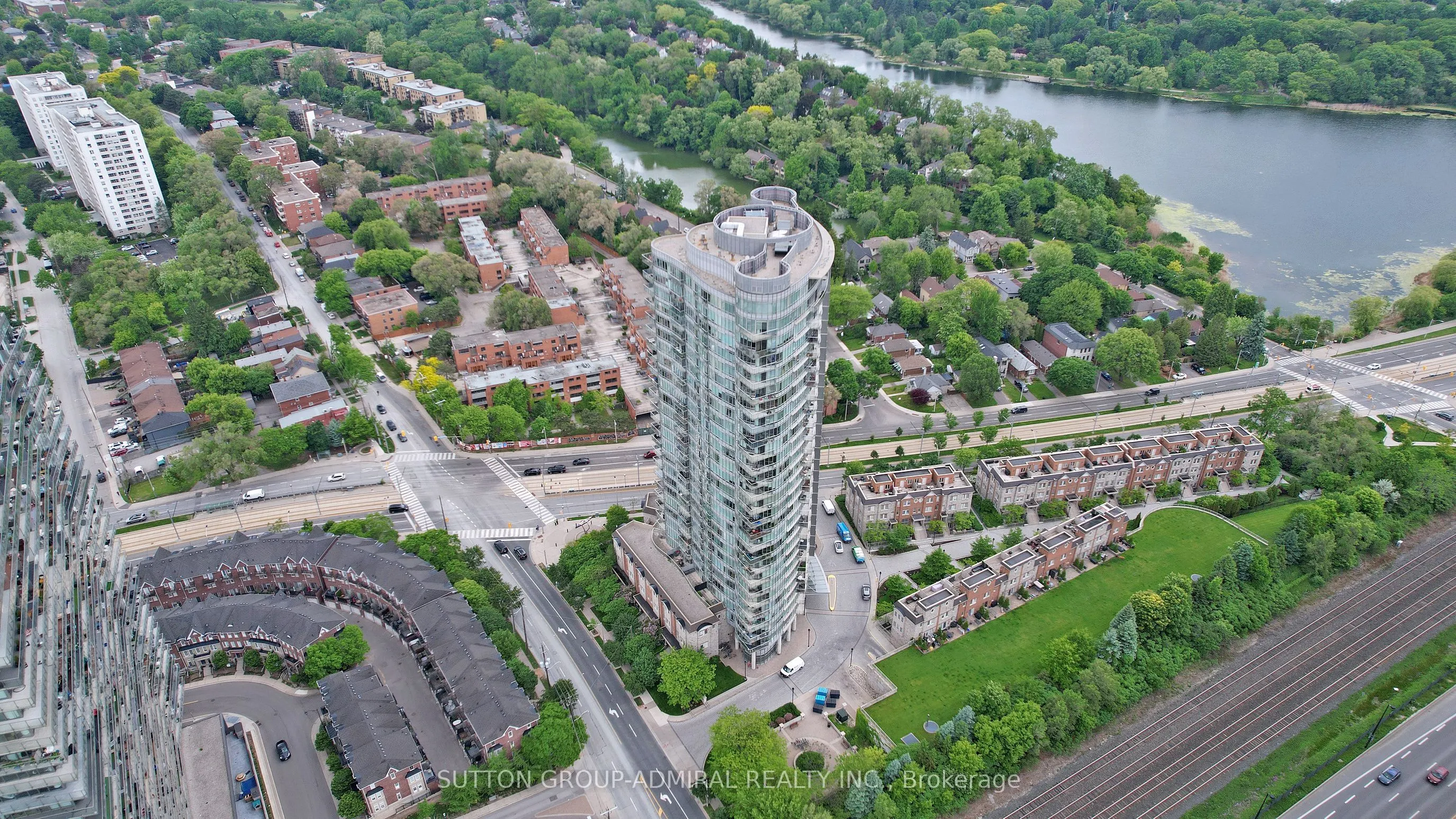 15 Windermere Avenue #314