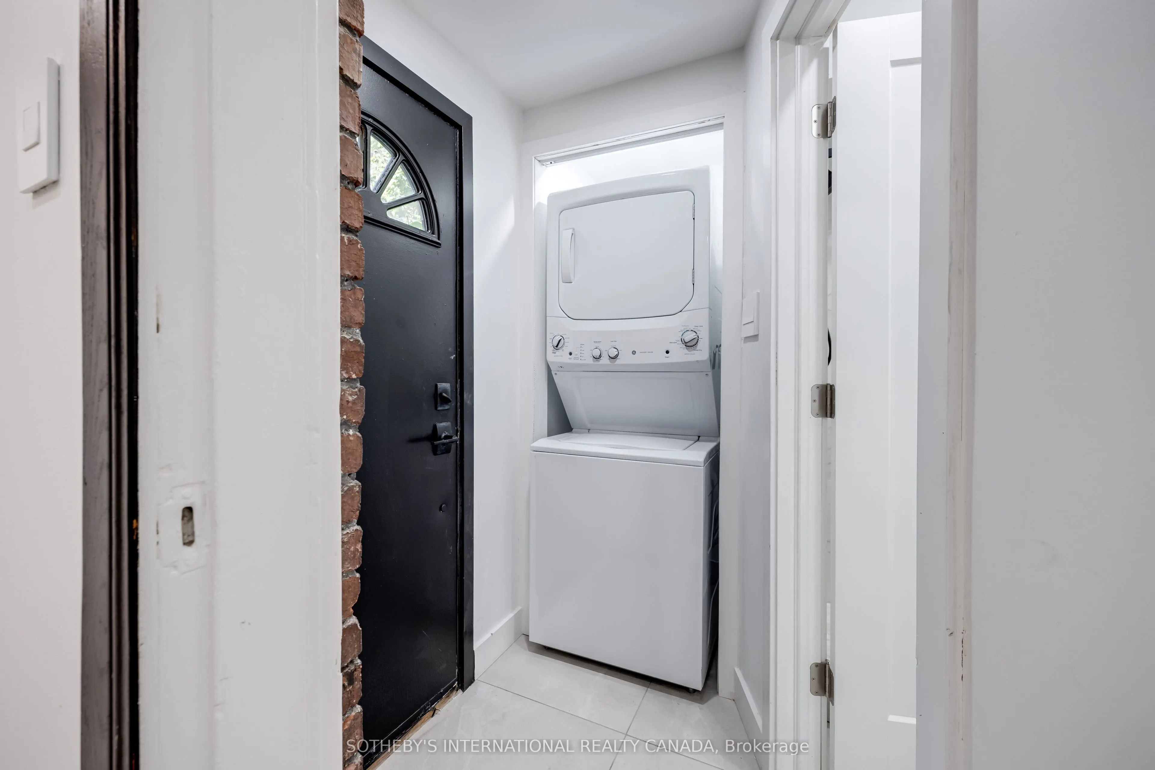 120 Glenlake Avenue #Main