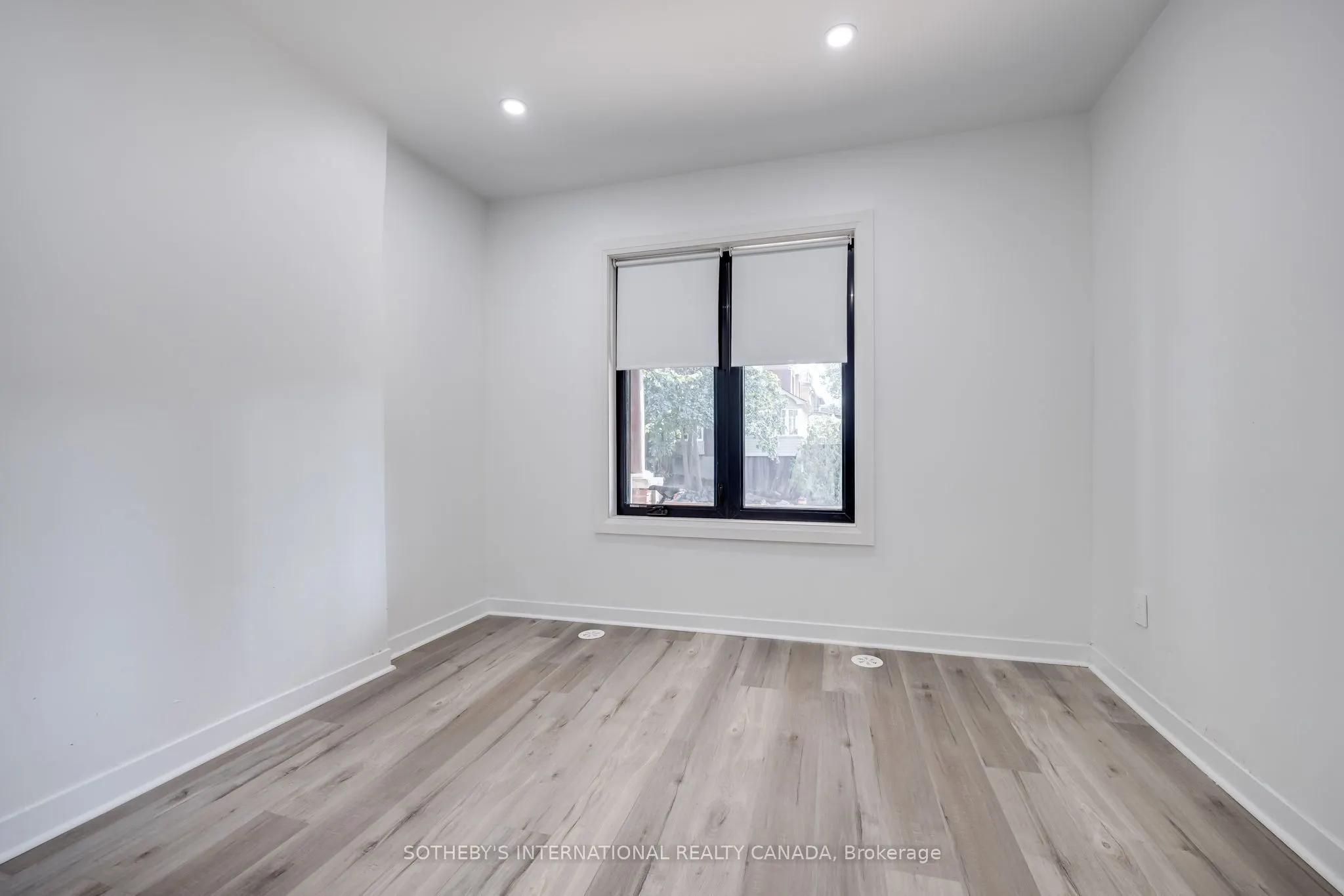 120 Glenlake Avenue #Main