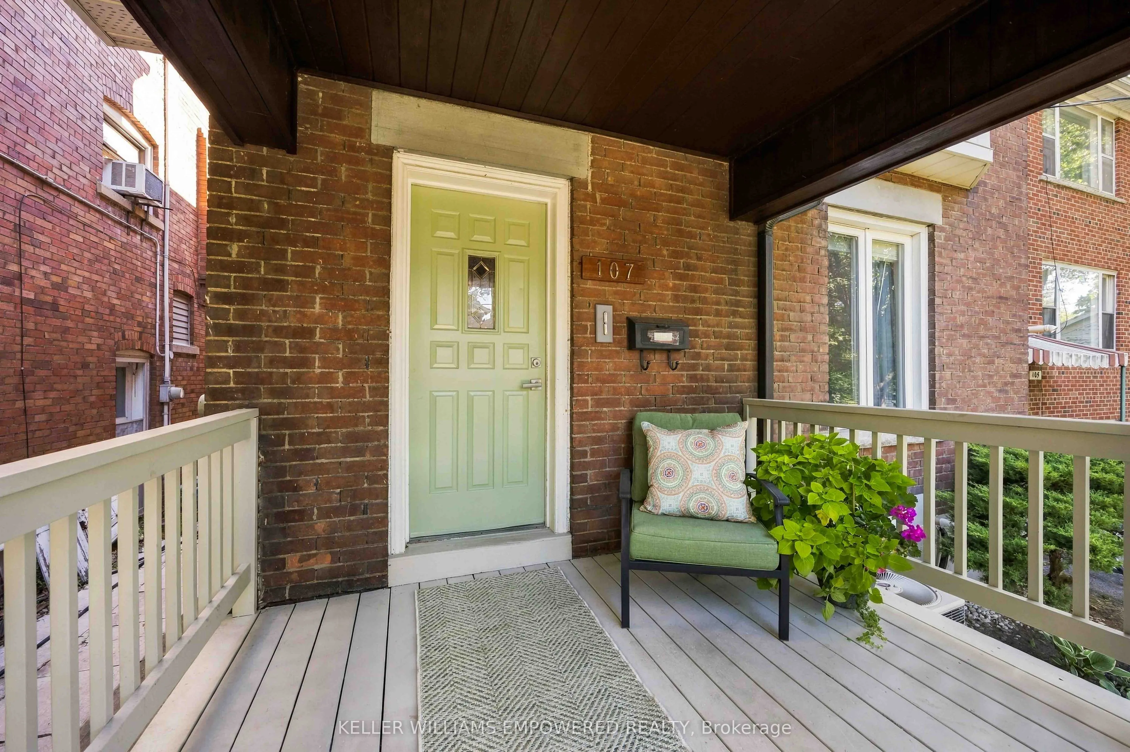 107 Gilmour Avenue