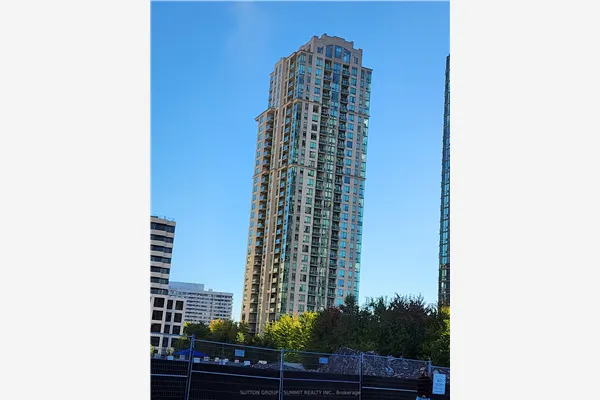 3504 HURONTARIO Street