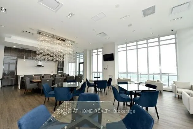 10 Park Lawn Road #2501