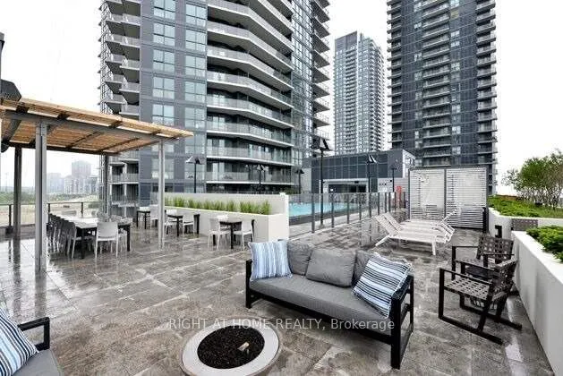 10 Park Lawn Road #2501