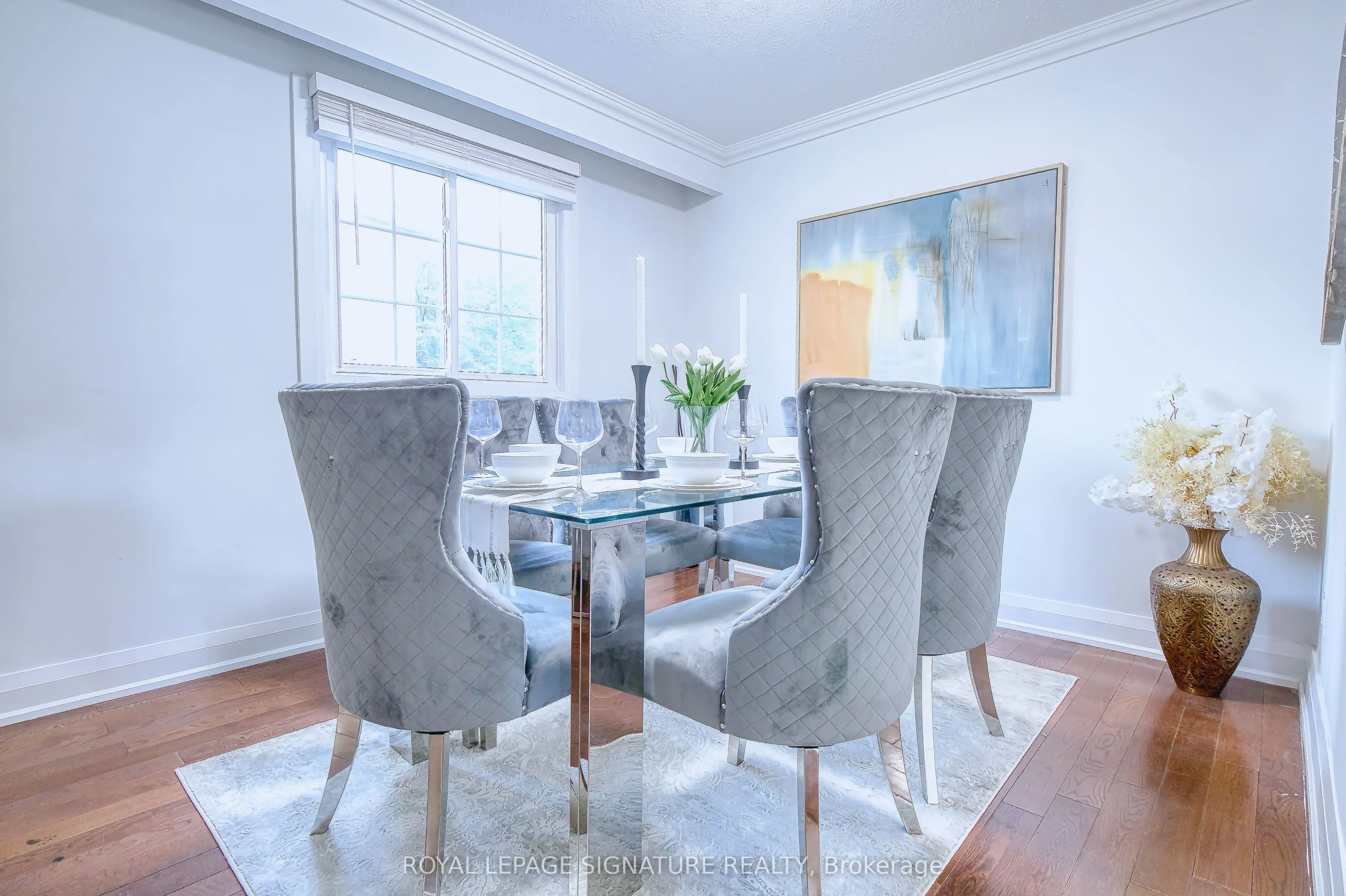 1414 Harmsworth Square