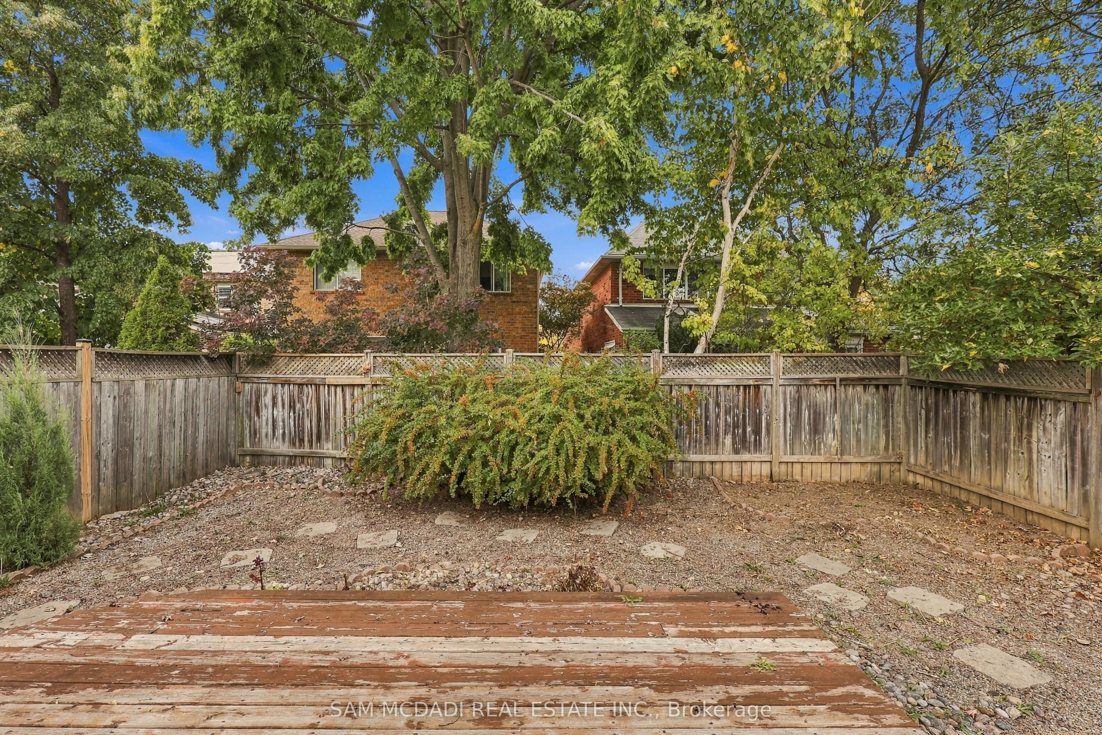 5263 Russell View Road