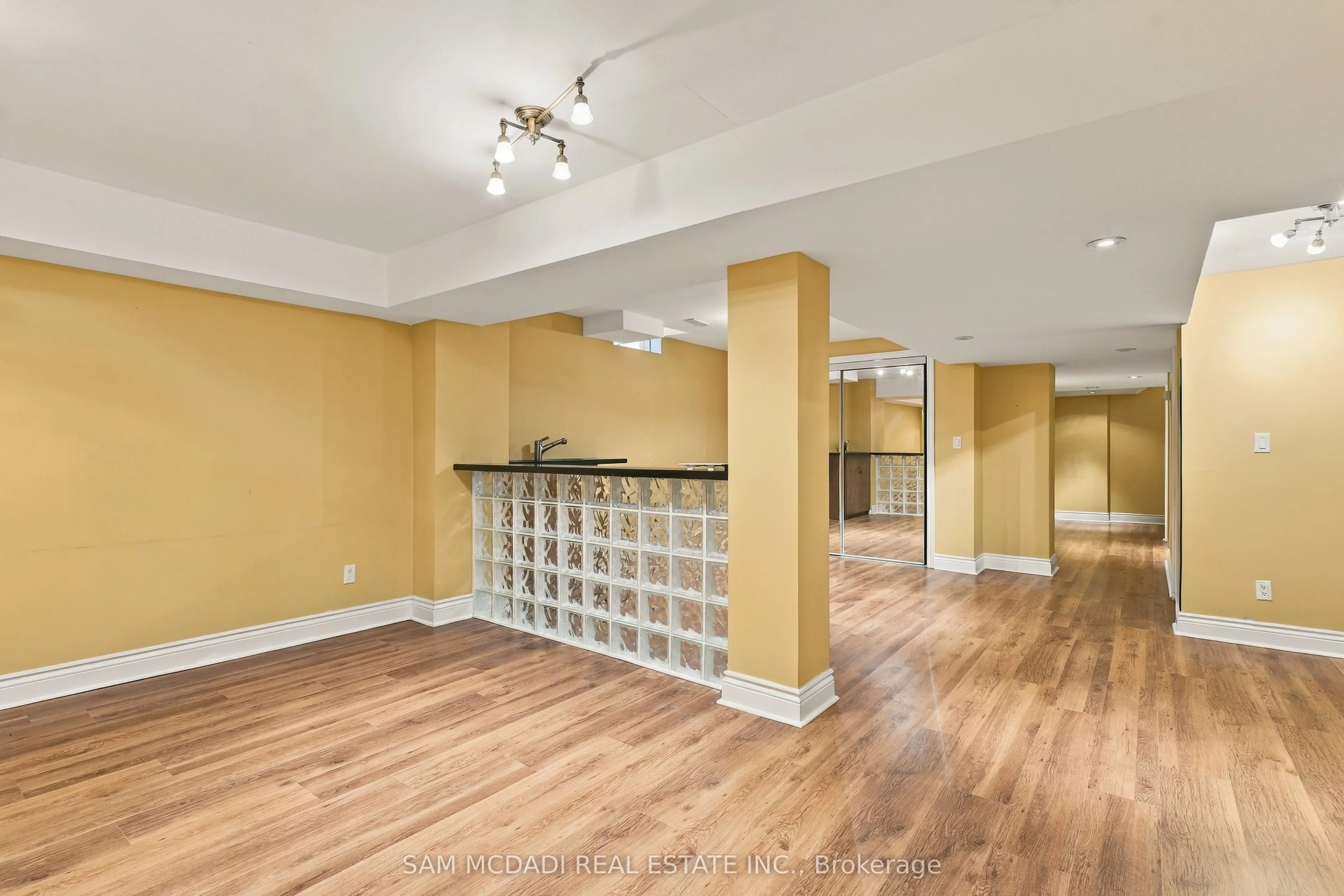 5263 Russell View Road