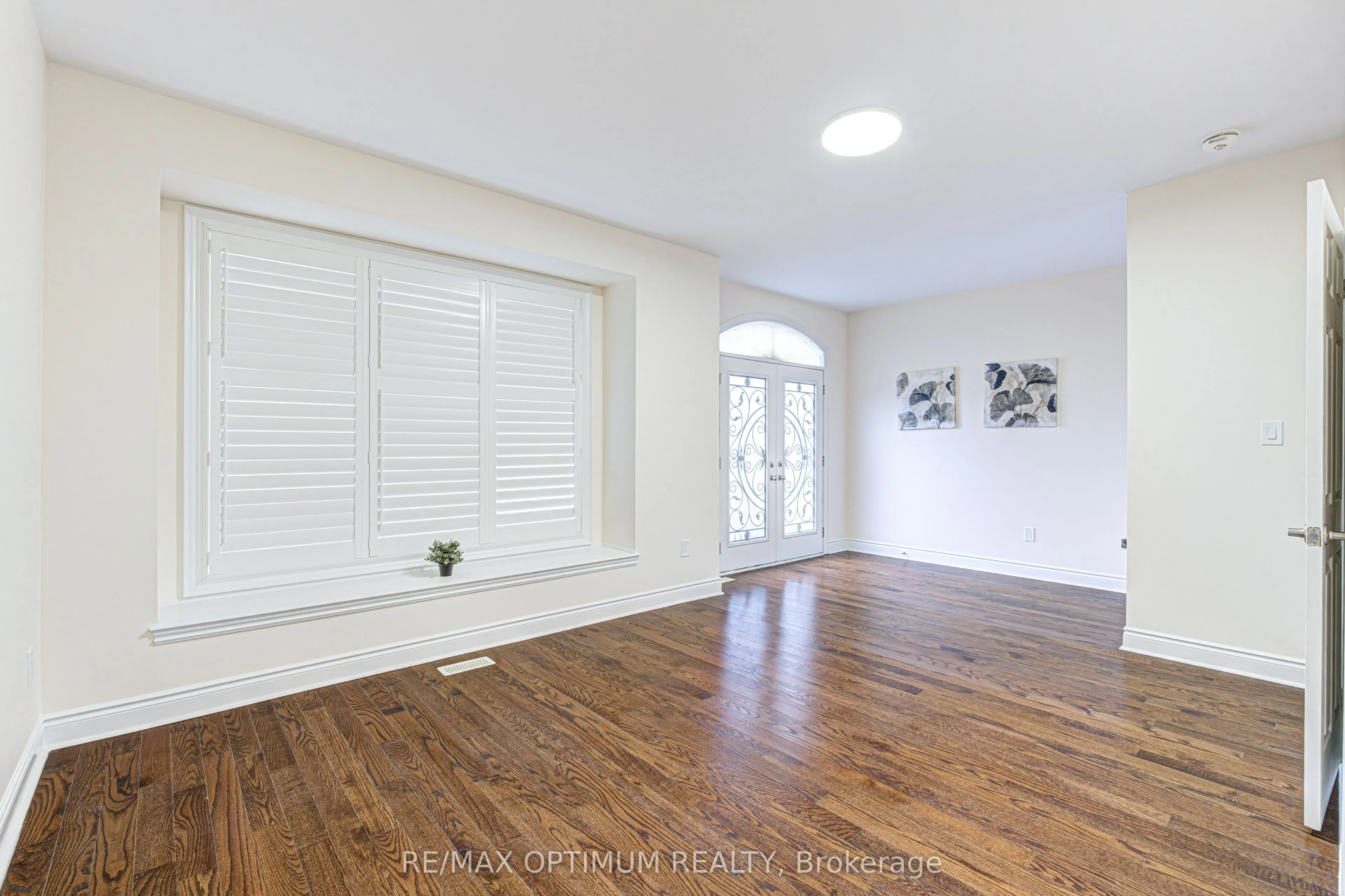 80 Royal West Drive
