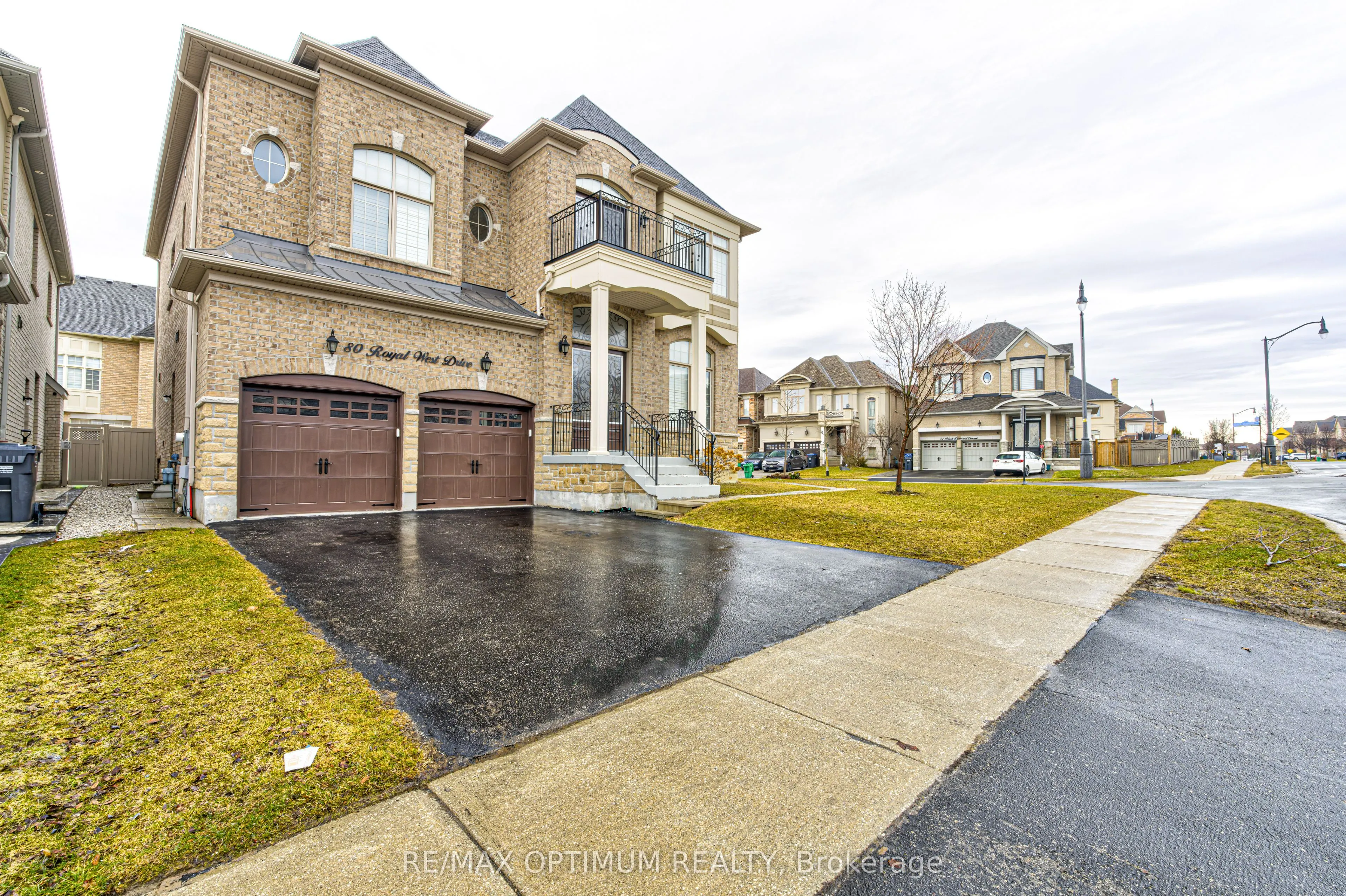 80 Royal West Drive