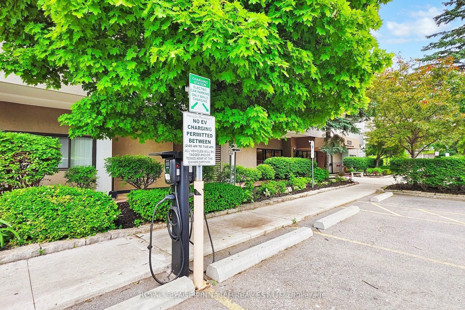1300 Mississauga Valley Boulevard #902